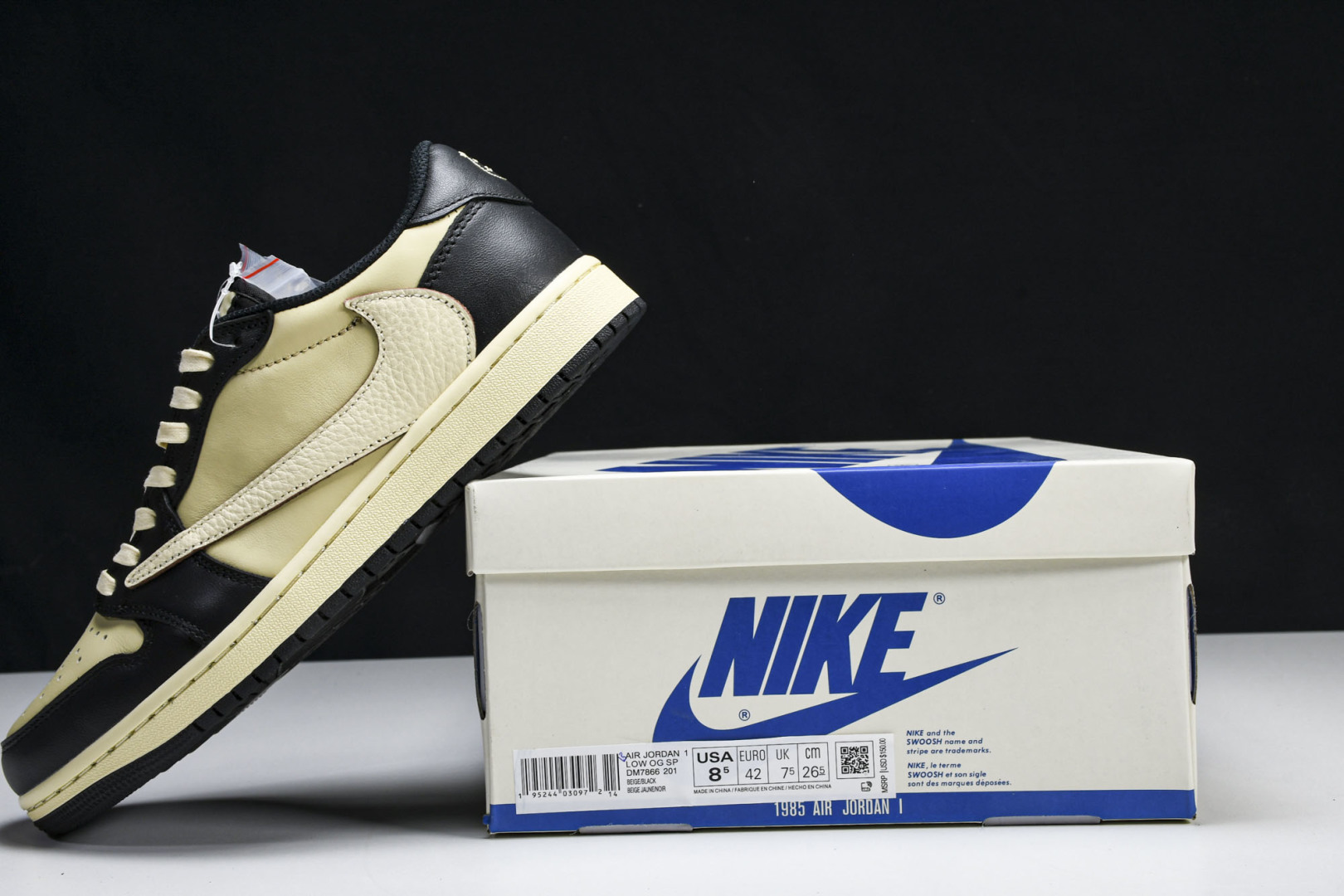  Travis Scott x Air Jordan 1 Low OG AJ1 乔1倒勾低帮 DM786
