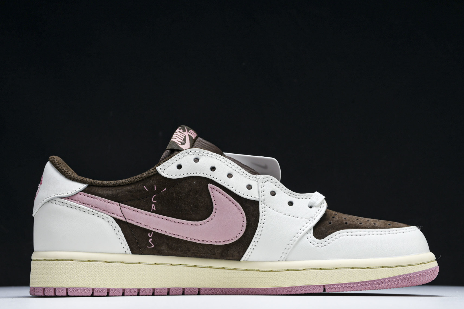  Travis Scott x Air Jordan 1 Low OG AJ1 乔1倒勾低帮 DZ413