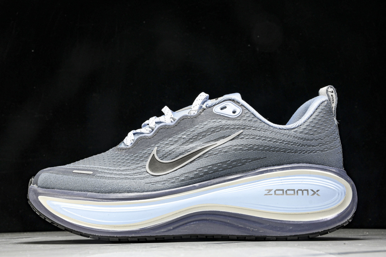  NK Vomero 18 ZoomX PLUS 佛莫罗18代 PLUS 运动跑步鞋 HM6805 12