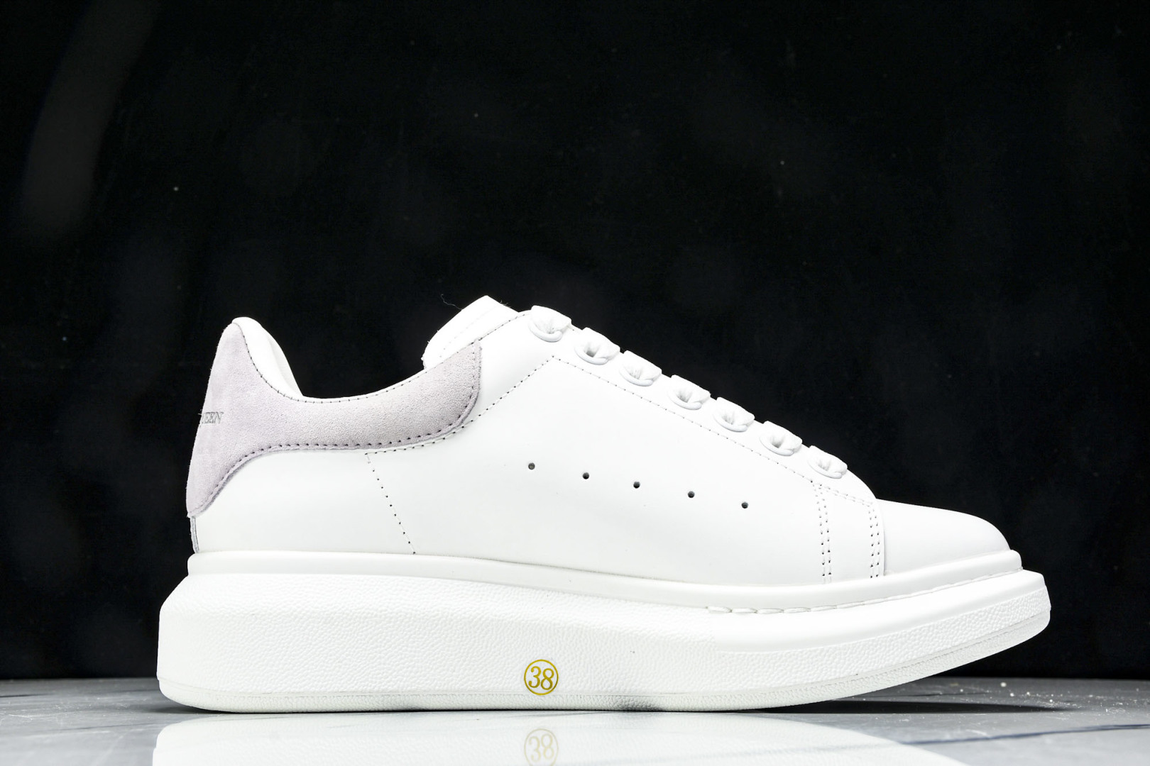  GD纯原Alexander McQueen 麦昆小白鞋 尺寸 35 36 37 38 39 YZ021