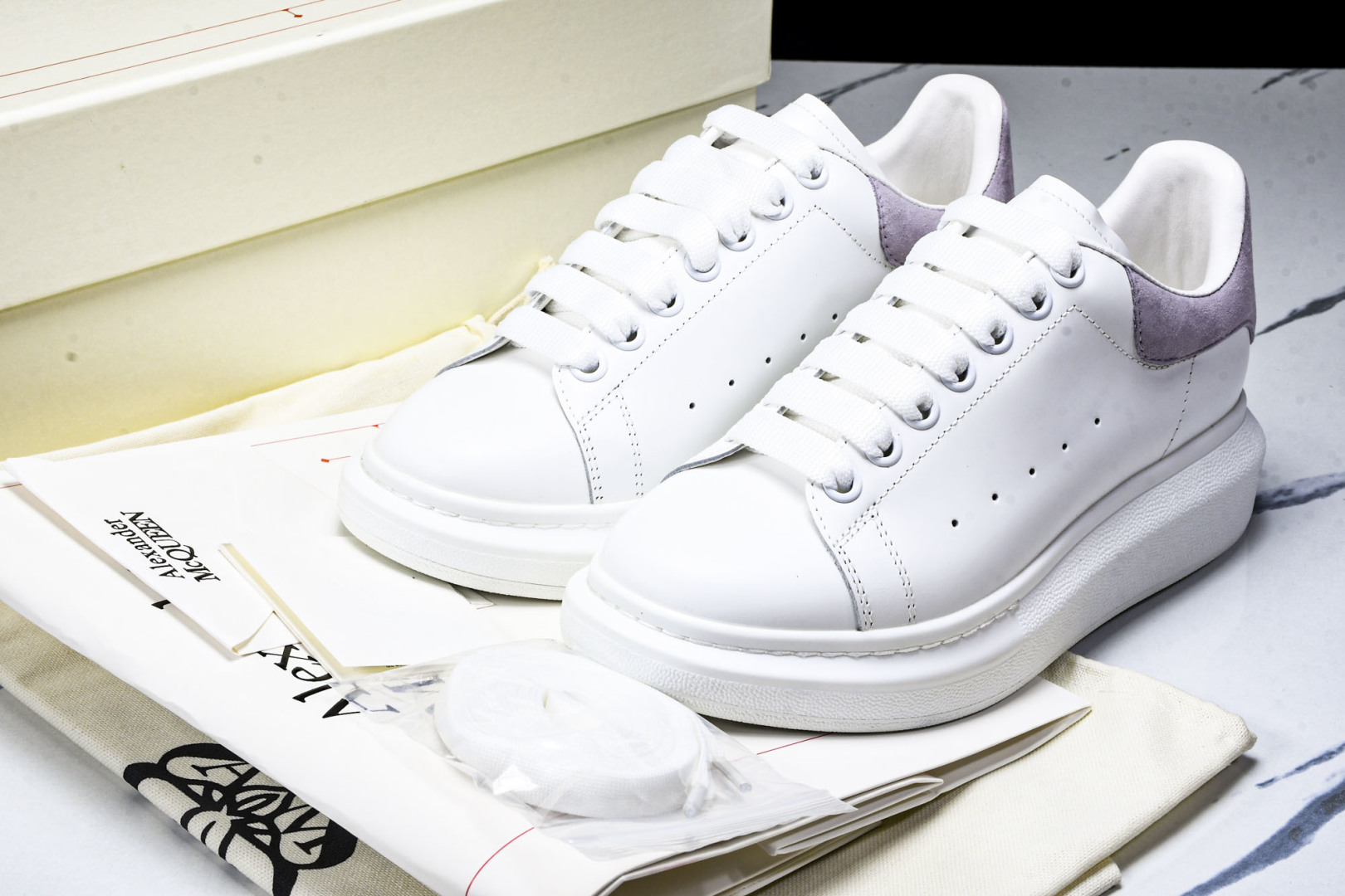  GD纯原Alexander McQueen 麦昆小白鞋 尺寸 35 36 37 38 39 YZ021