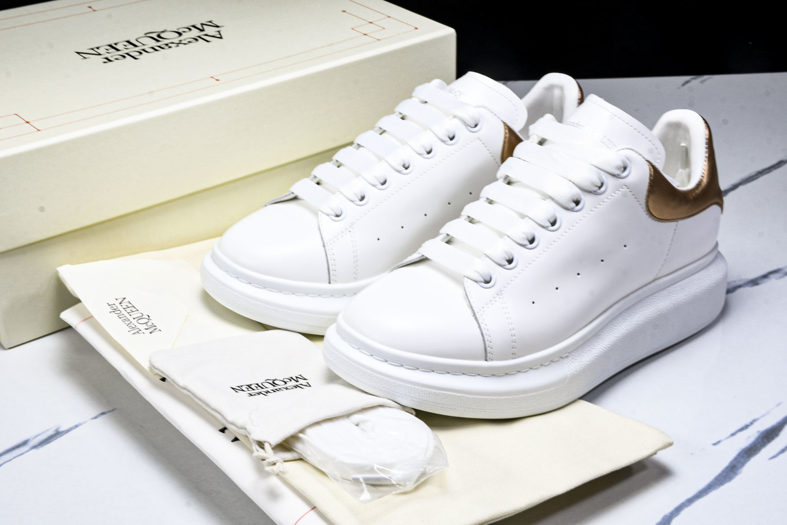  GD纯原Alexander McQueen 麦昆小白鞋5 尺寸 35 36 37 38 39 40 4