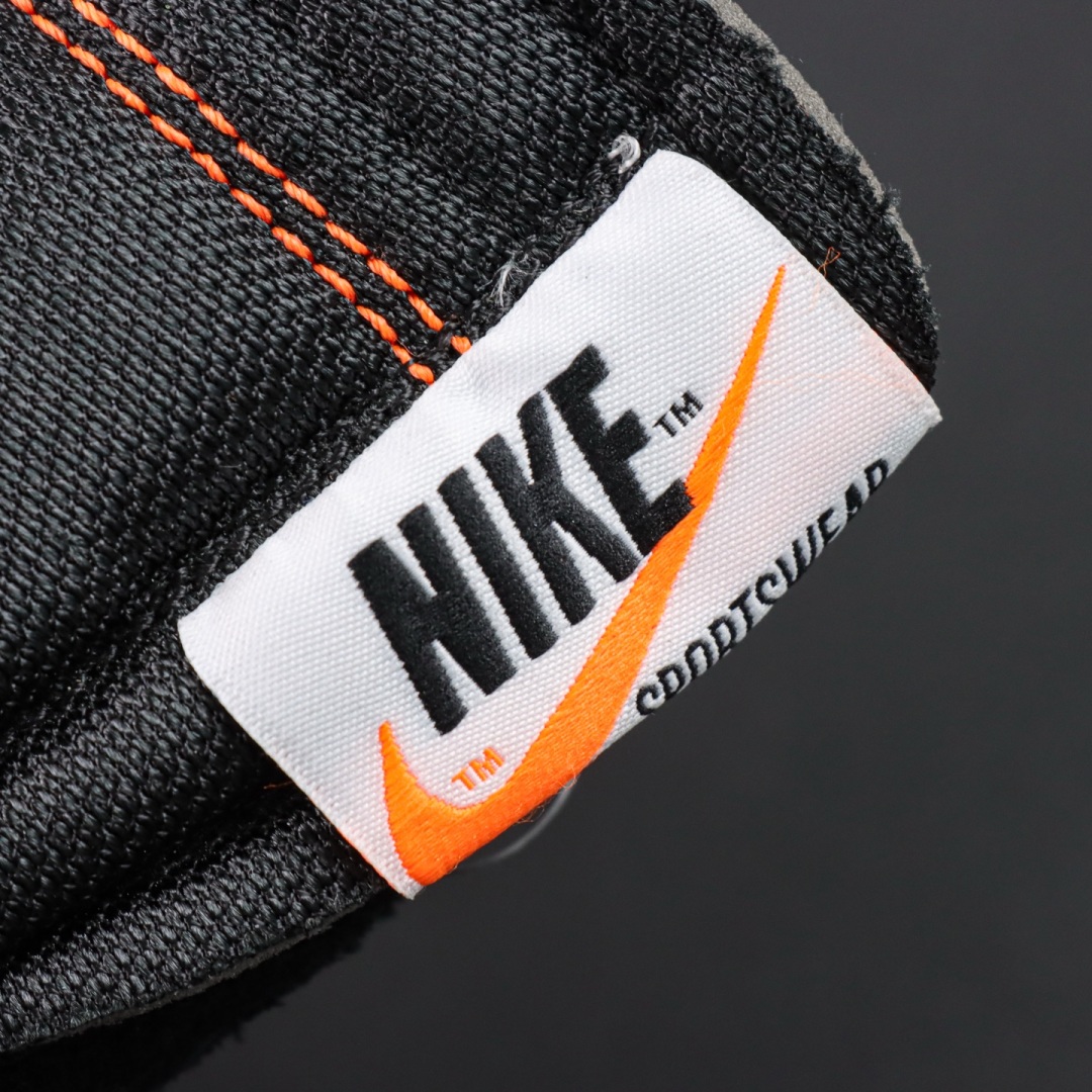  Off-White x NK Blazer Mid “Grim Reaper”黑白万圣节 AA3832