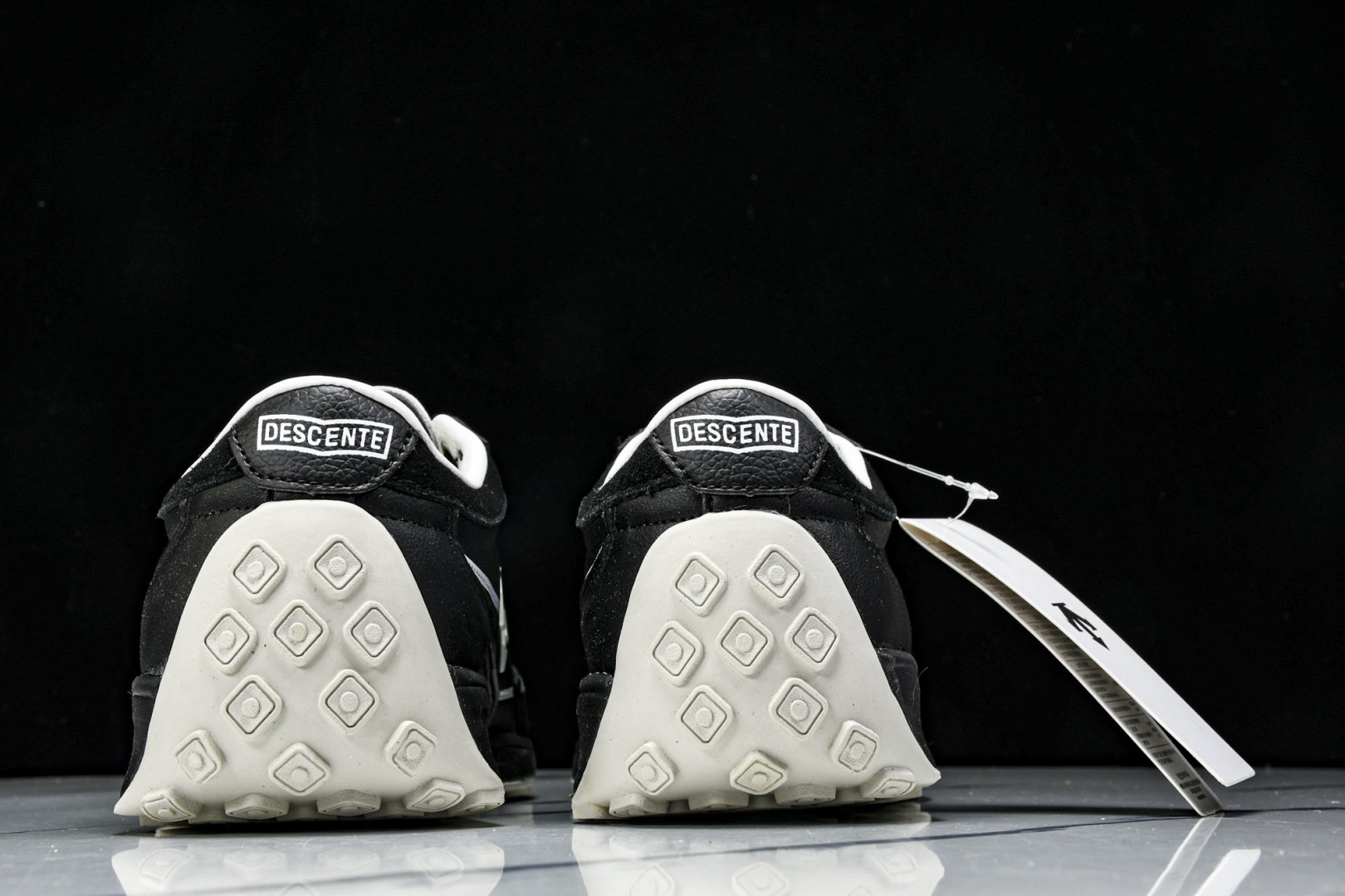  迪桑特DESCENTE Sport Style系列 CHRON RACER复古风运动休闲鞋 SLCR7