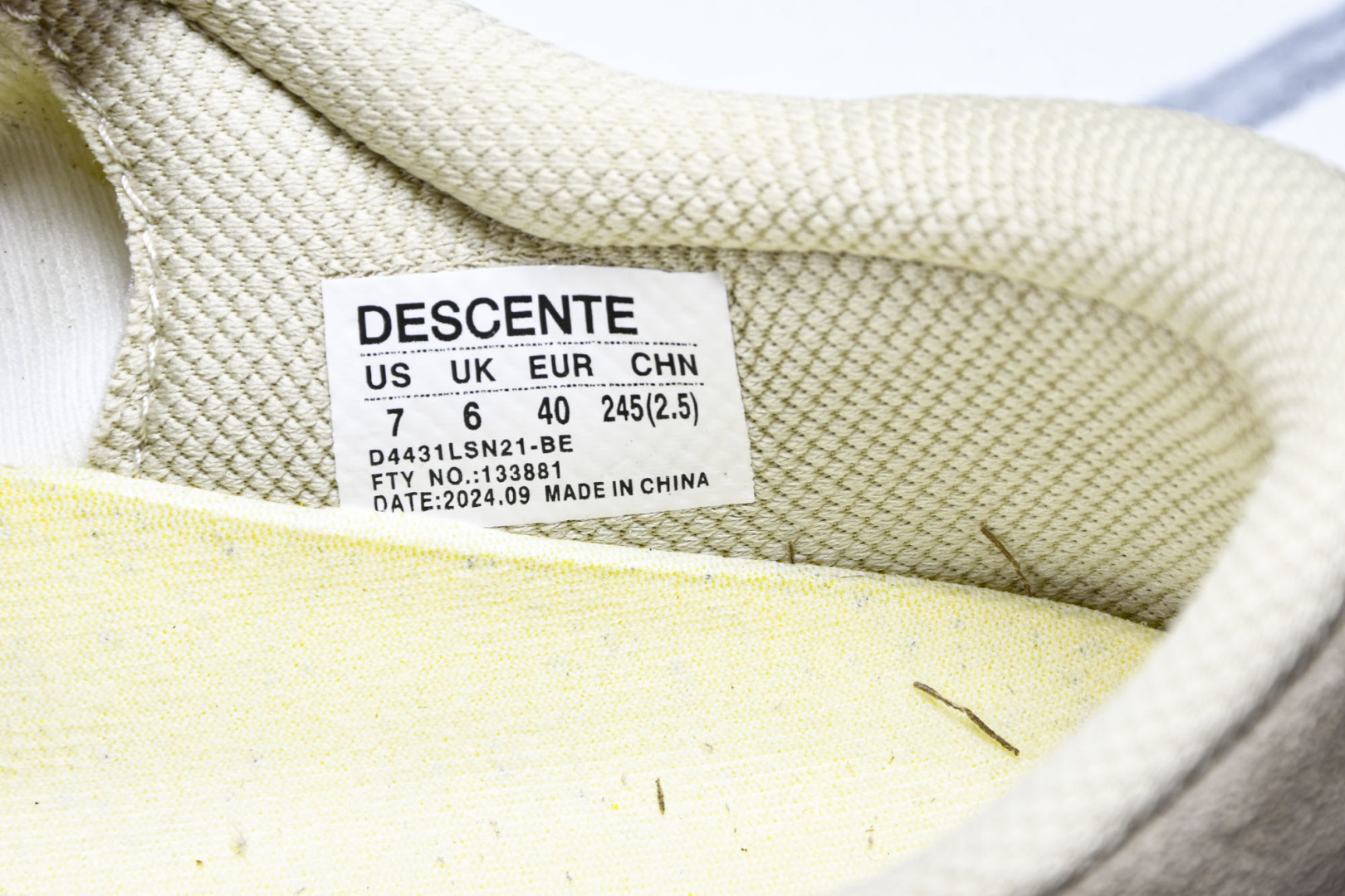 (纯原)迪桑特 DUALIS DESCENTE 系列 冬季新品 复古跑鞋 情侣款 D4431LSN21 