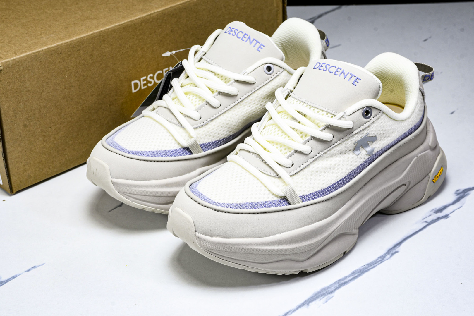  迪桑特·DESCENTE Dualis AP 逍客AP系列低帮厚底越野徒步户外休闲运动鞋  D4332