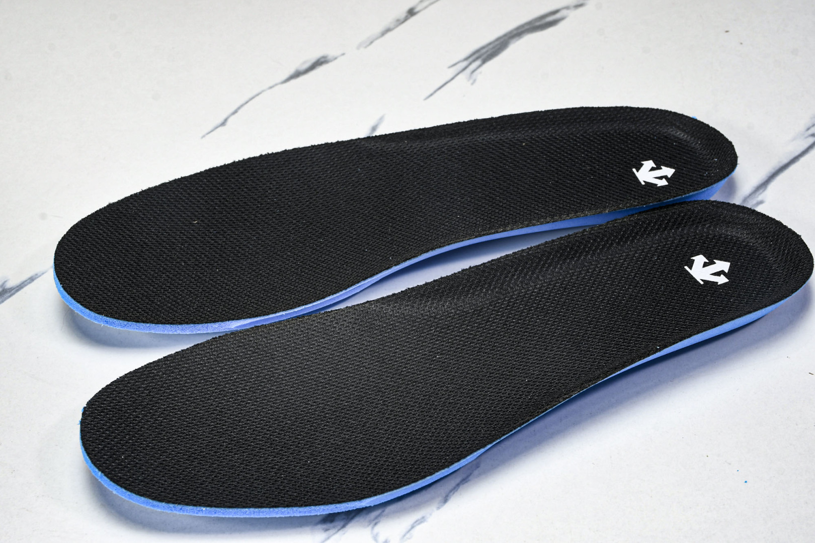  迪桑特·DESCENTE Boa Lavitate II GTX 甜美生活2代系列低帮越野徒步户外休闲