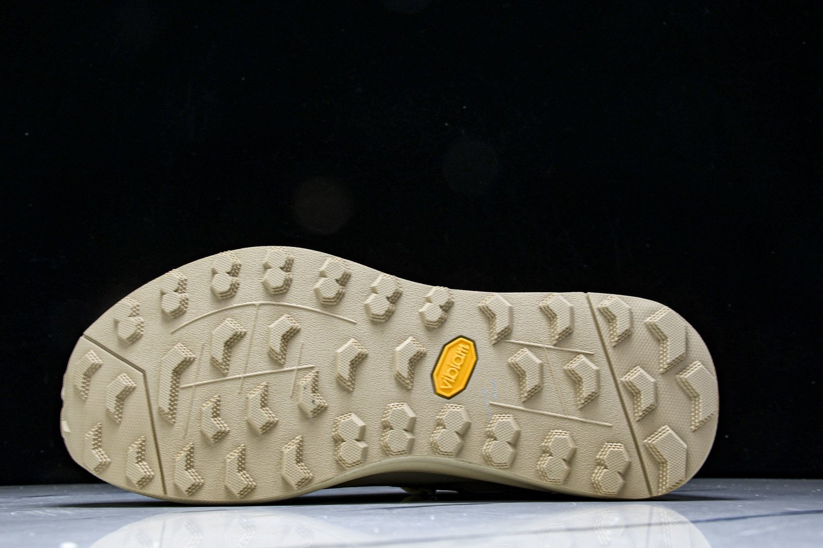  迪桑特·DESCENTE Boa Lavitate II GTX 甜美生活2代系列低帮越野徒步户外休闲