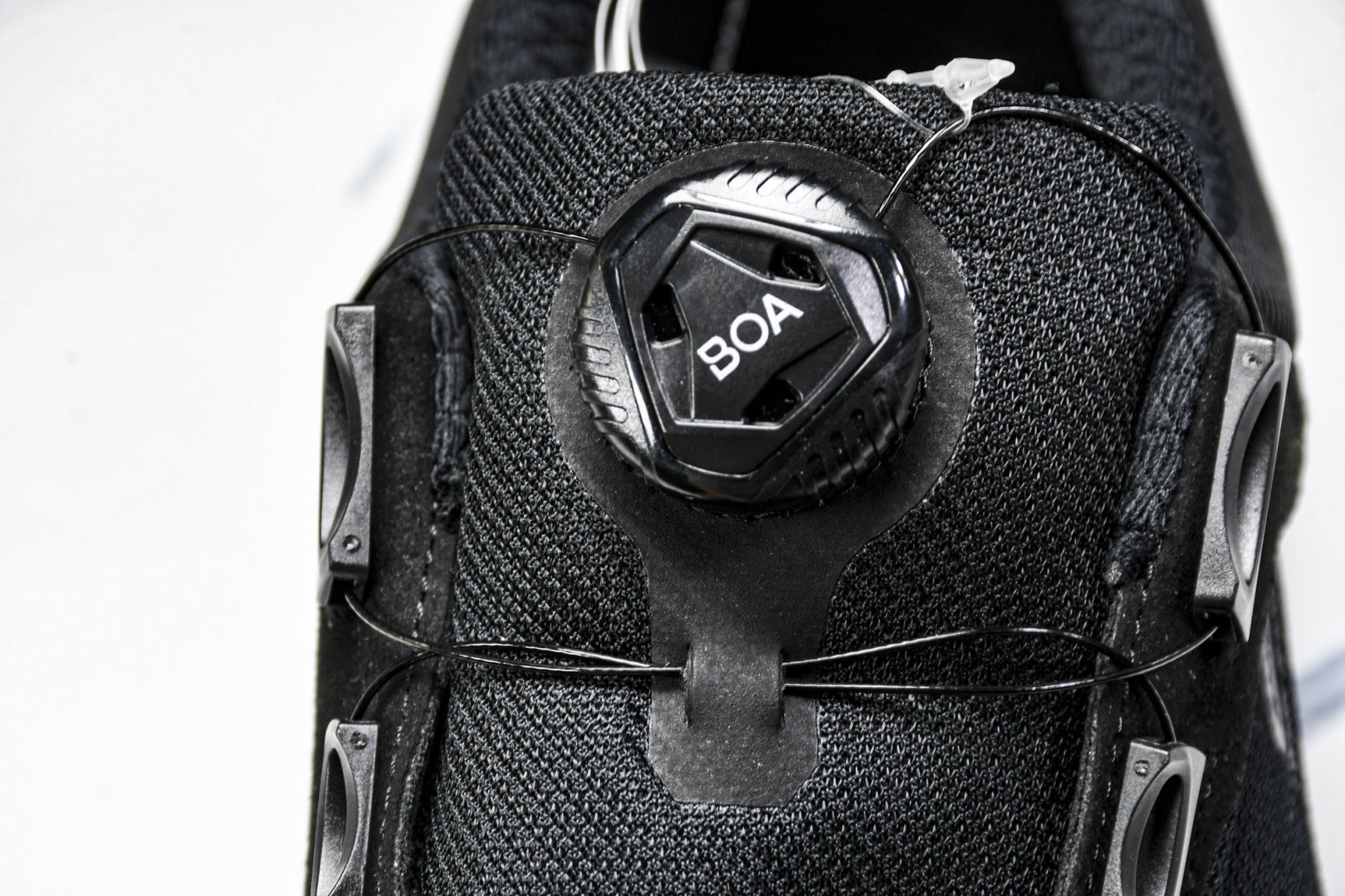  迪桑特·DESCENTE Training Low 训练系列户外休闲运动鞋 纽扣 大网黑 Y5233R
