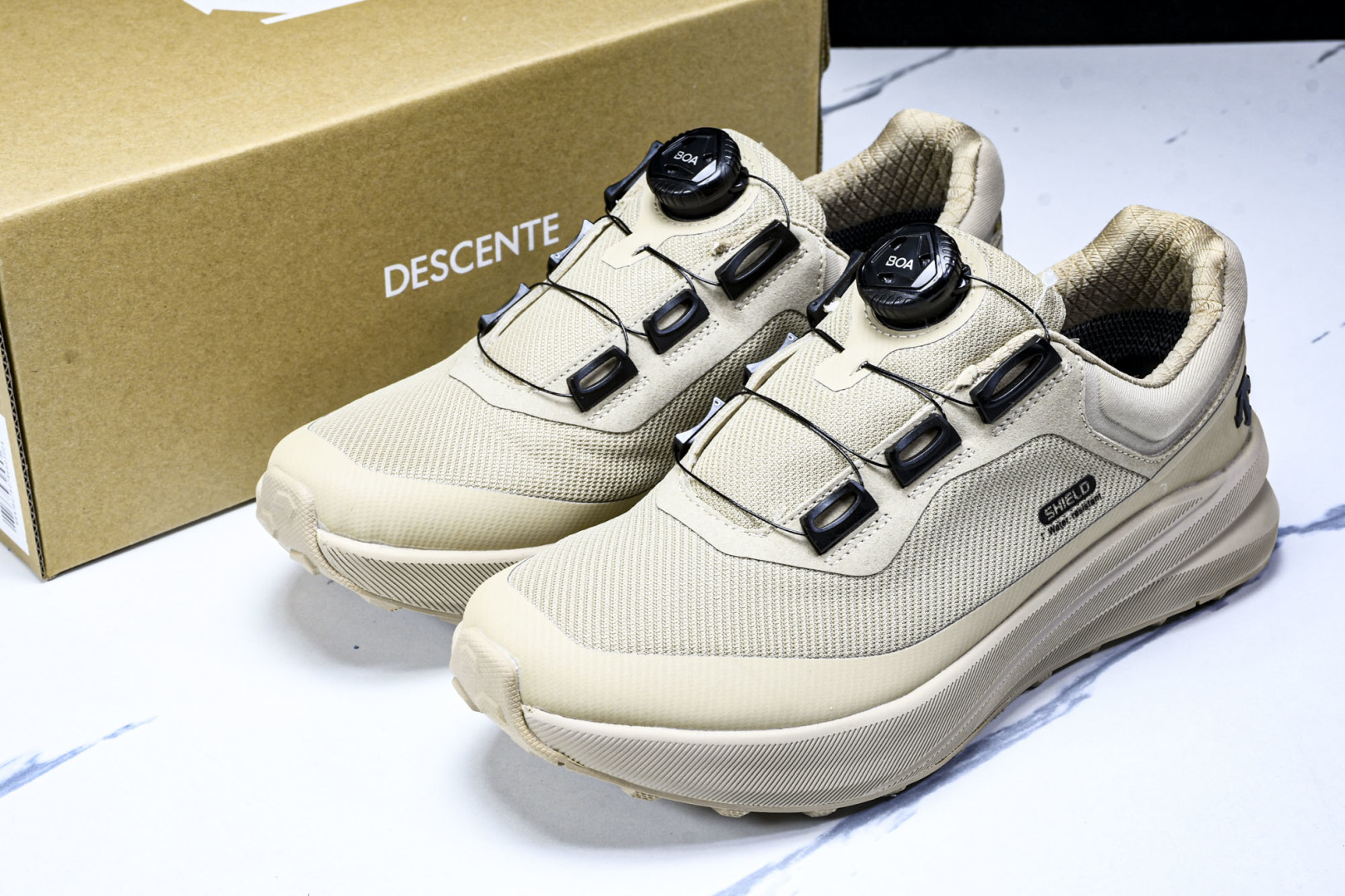  迪桑特·DESCENTE Training Low 训练系列户外休闲运动鞋 纽扣 大网黑白 Y5233