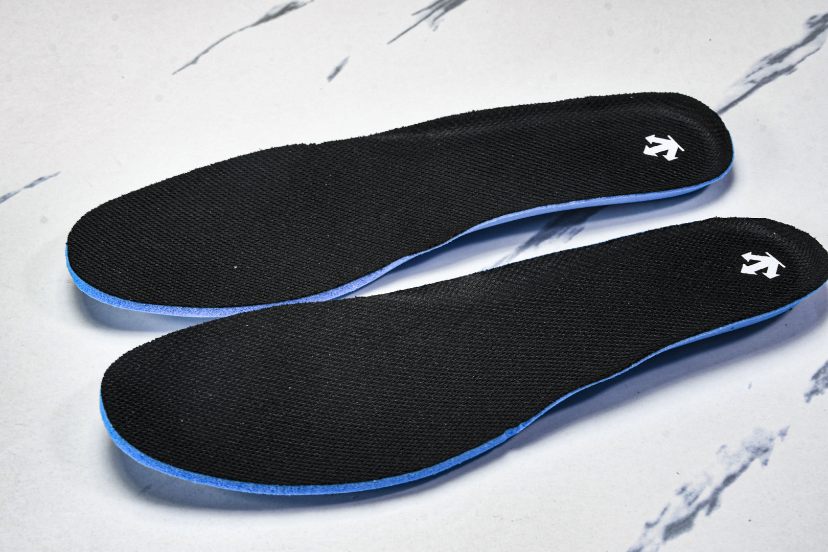 迪桑特·DESCENTE Boa Lavitate II GTX 甜美生活2代系列低帮越野徒步户外休闲