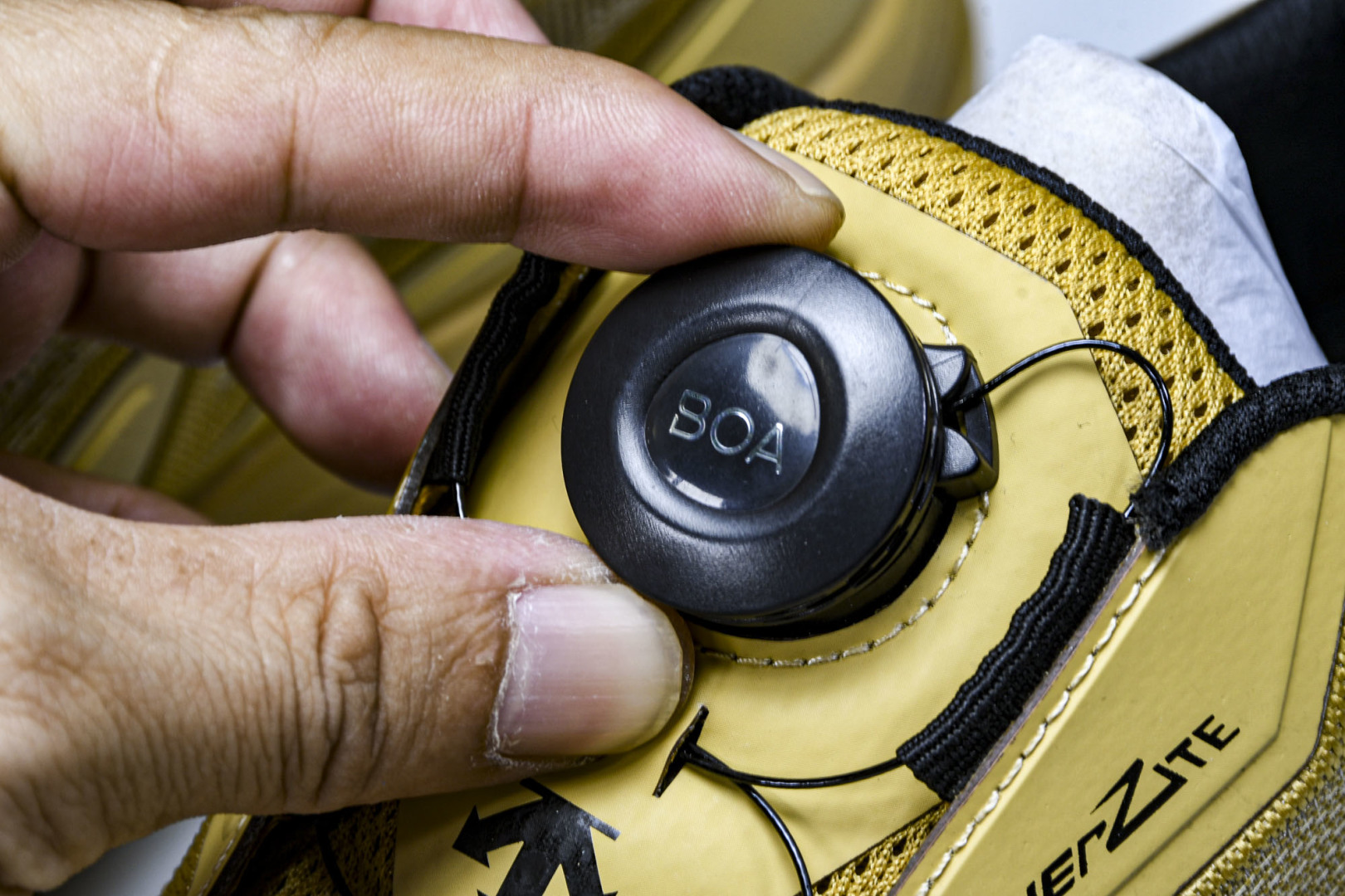  迪桑特·DESCENTE Boa Lavitate II GTX 甜美生活2代系列低帮越野徒步户外休闲