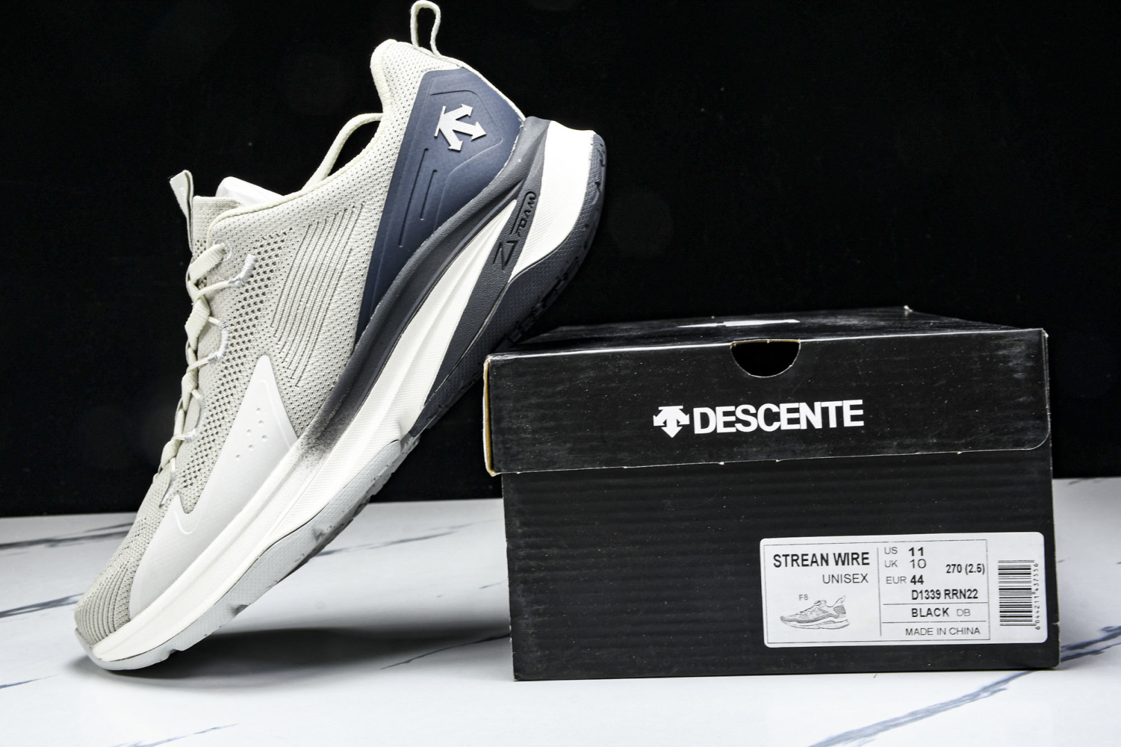  迪桑特DESCENTE RUNNING系列 舒适百搭减震透气回弹低帮运动跑步鞋 D1339 RRN22