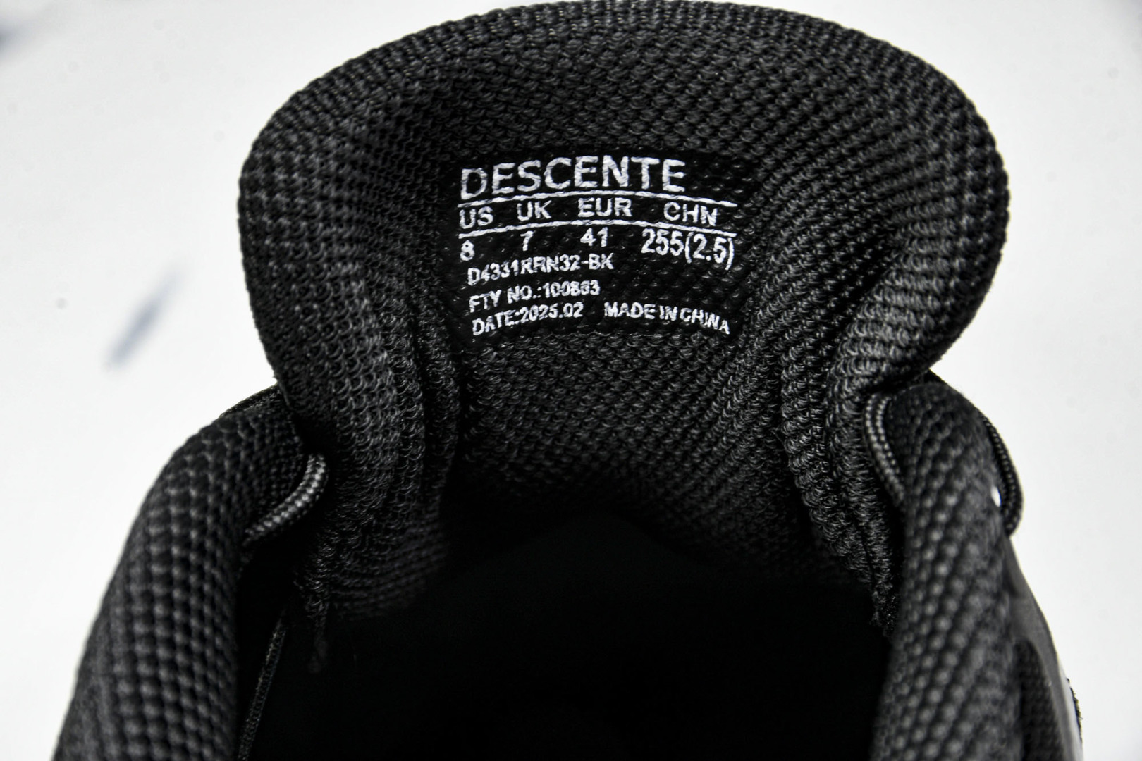  迪桑特DESCENTE RUNNING系列 舒适百搭减震透气回弹低帮运动跑步鞋 D2331RRN23 