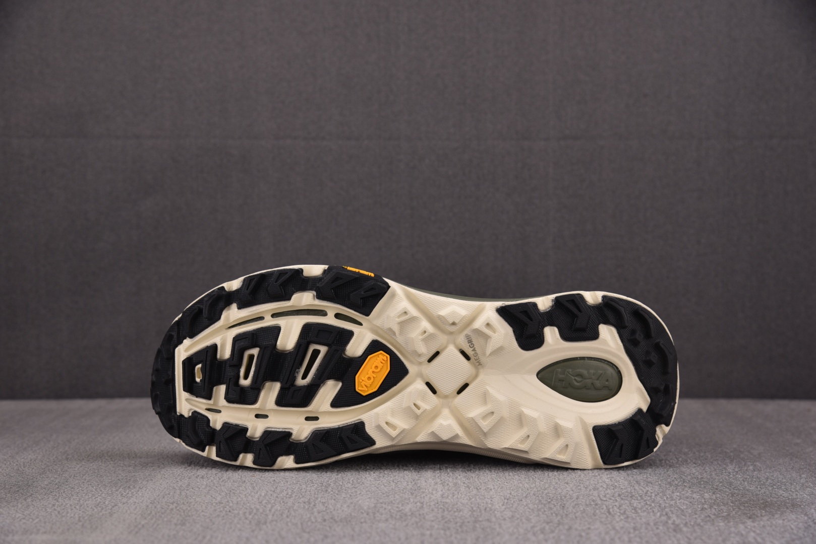 HOKA轻跑 尺码36-45

纯原版出品-Hoka One One Mafate SPeed 2 Pu