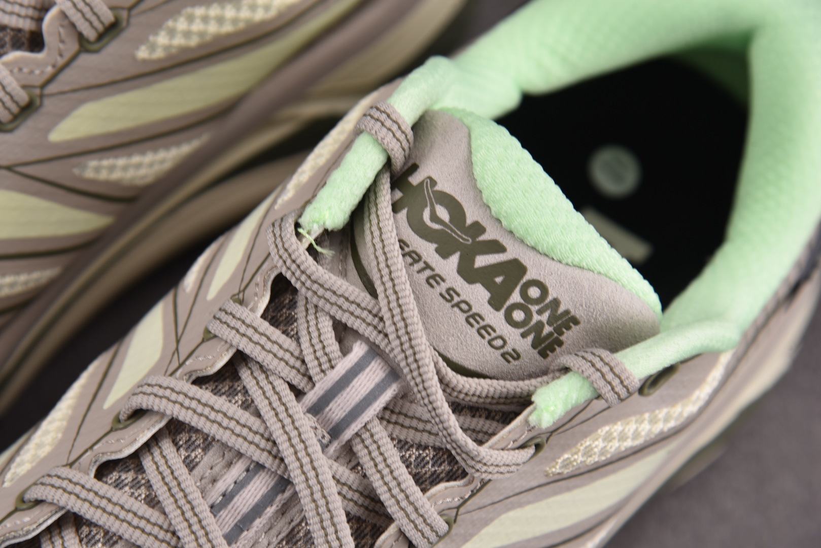 HOKA轻跑 尺码36-45

纯原版出品-Hoka One One Mafate SPeed 2 Pu