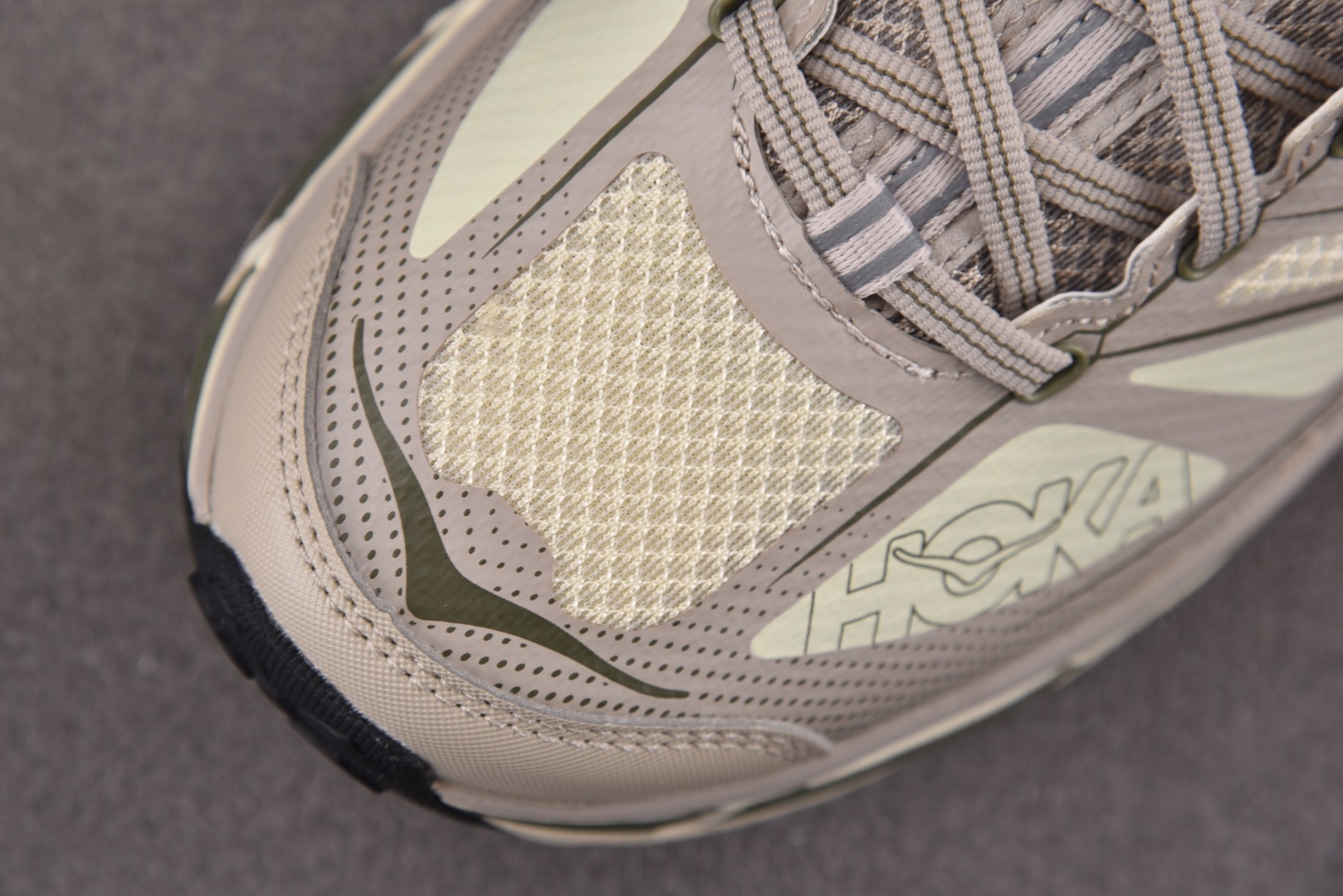 HOKA轻跑 尺码36-45

纯原版出品-Hoka One One Mafate SPeed 2 Pu