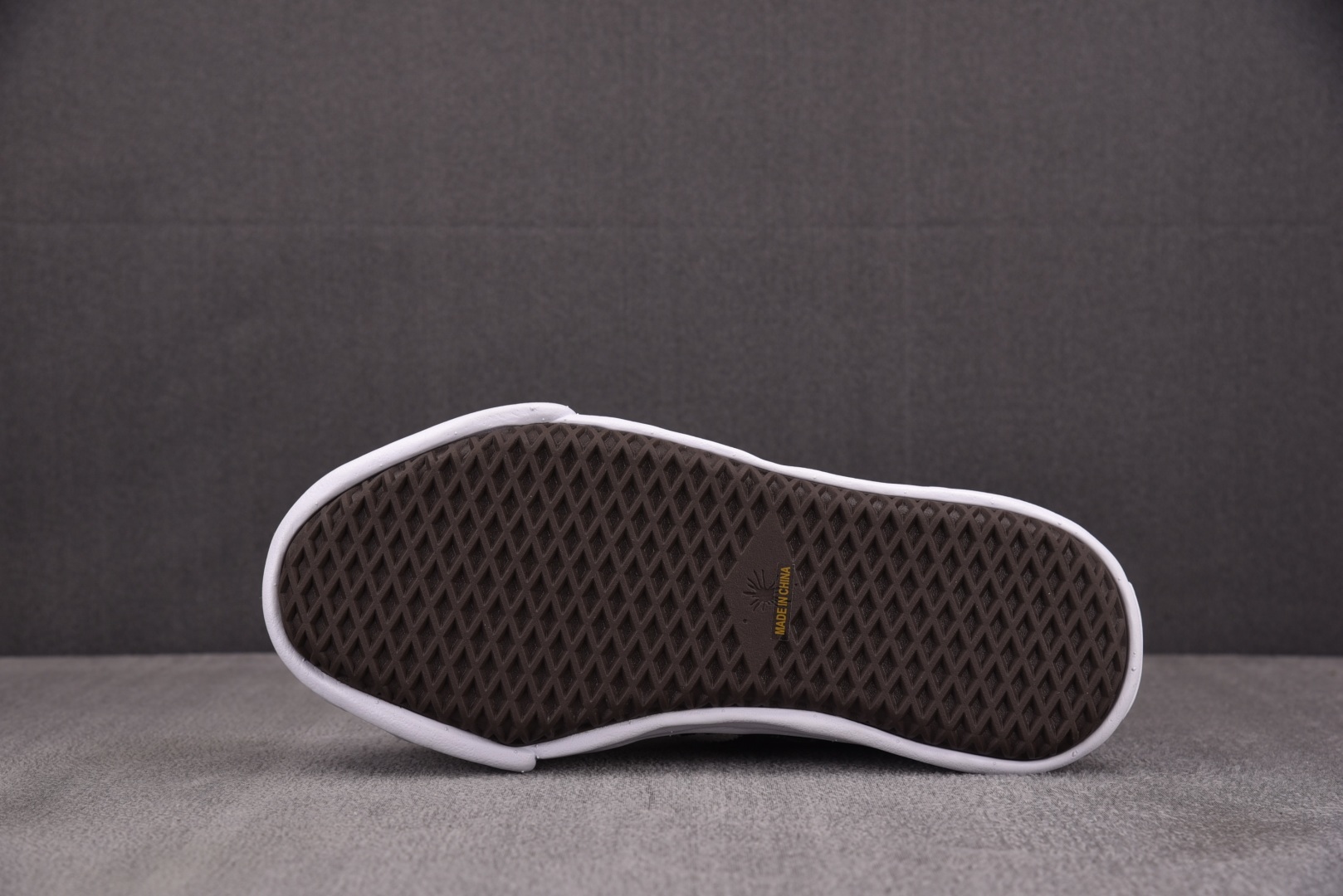 MMY 尺码36-45

纯原版出品-MIHARA YASUHIRO Peterson OG Sole 