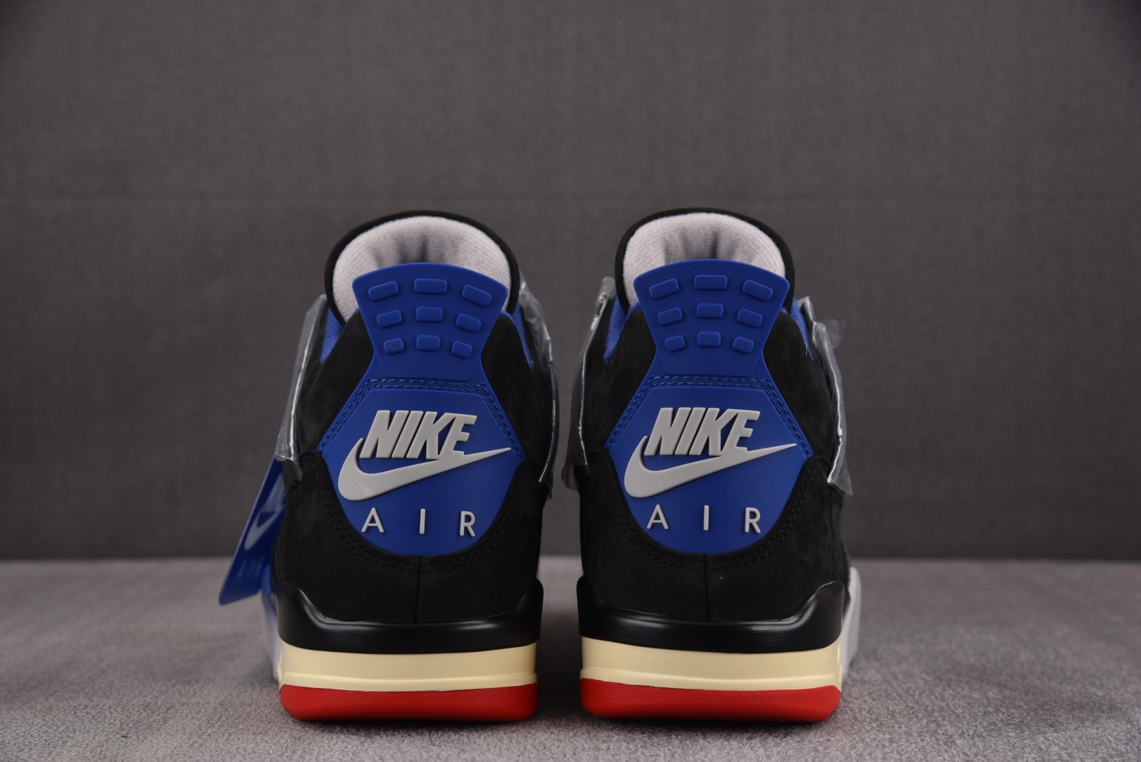 AJ4黑蓝 尺码36-47.5

纯原版出品-Air Jordan 4 Retro Rare Air 稀
