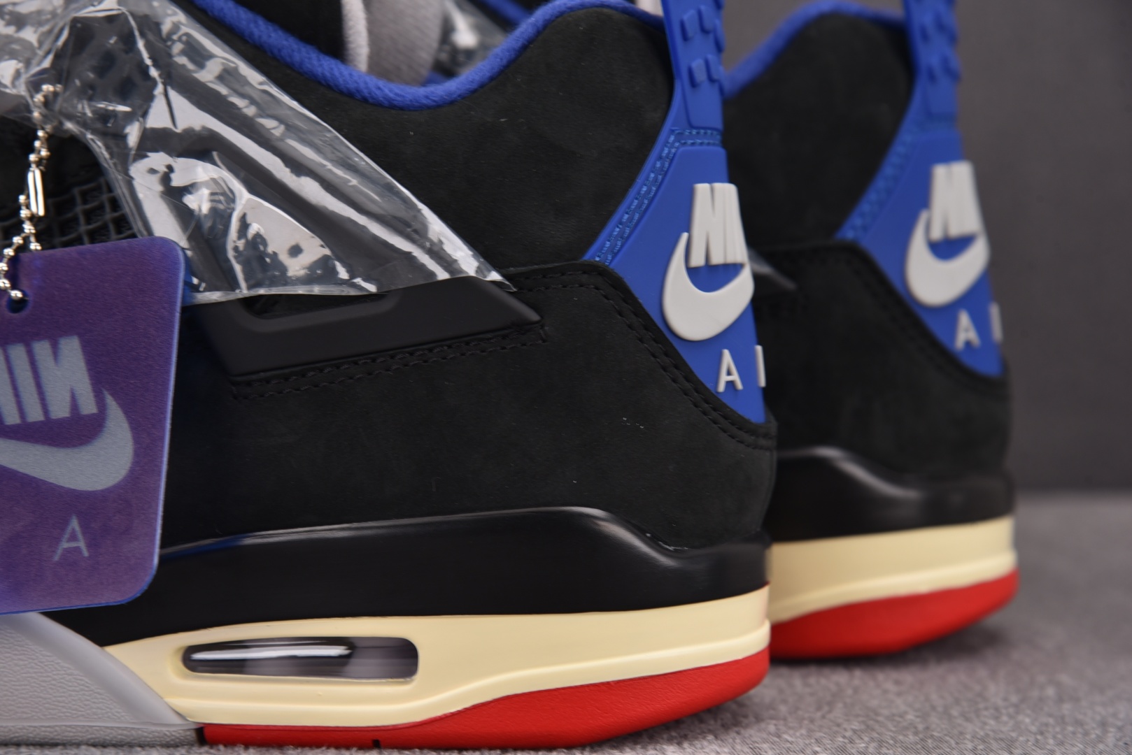 AJ4黑蓝 尺码36-47.5

纯原版出品-Air Jordan 4 Retro Rare Air 稀