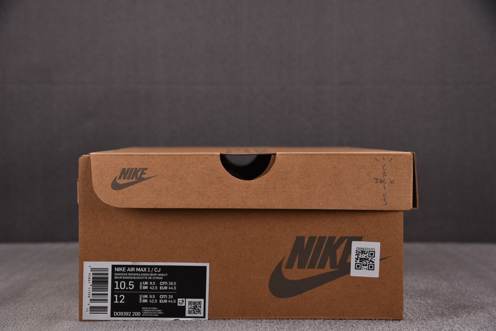 Travis黄棕  尺码36-47.5

纯原版出品-NK Air Max 1 Travis Scott
