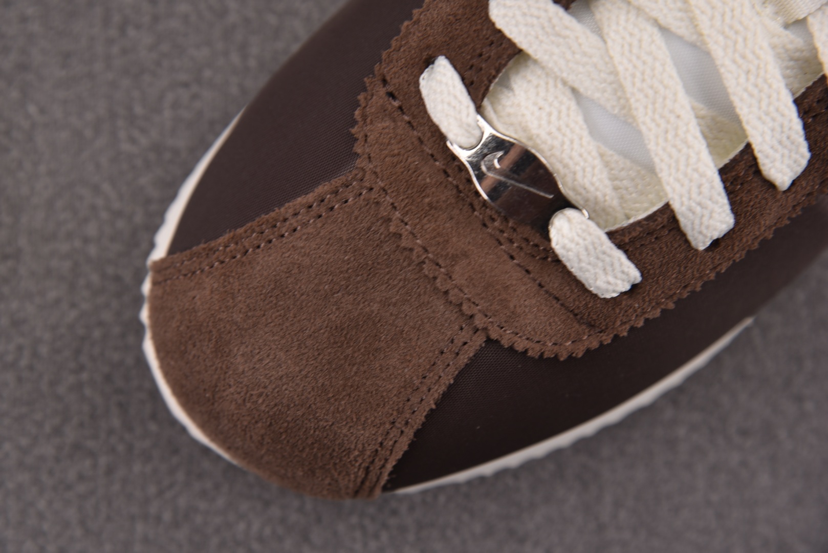 阿甘Cortez  尺码36-45

纯原版出品-NK Cortez Baroque Brown 黑深棕