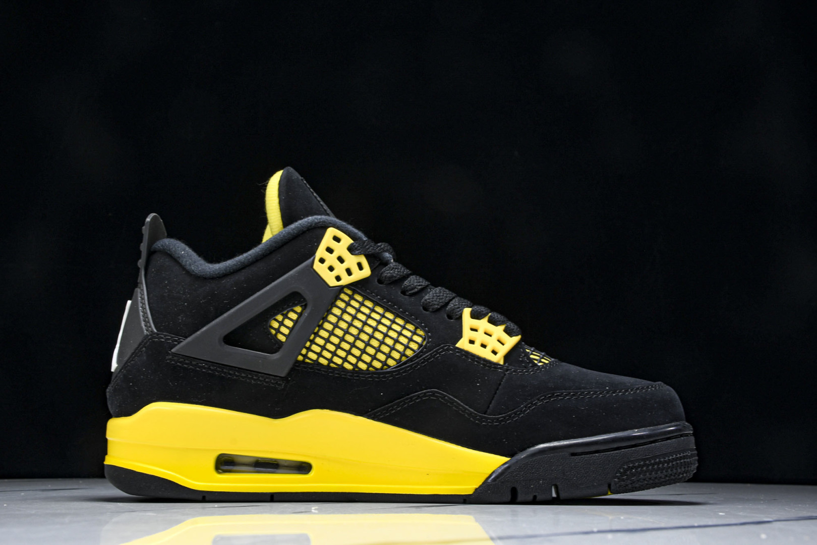  Air Jordan 4 Thunder AJ4 乔4雷公 复刻篮球鞋 DH6927-017 尺寸 4