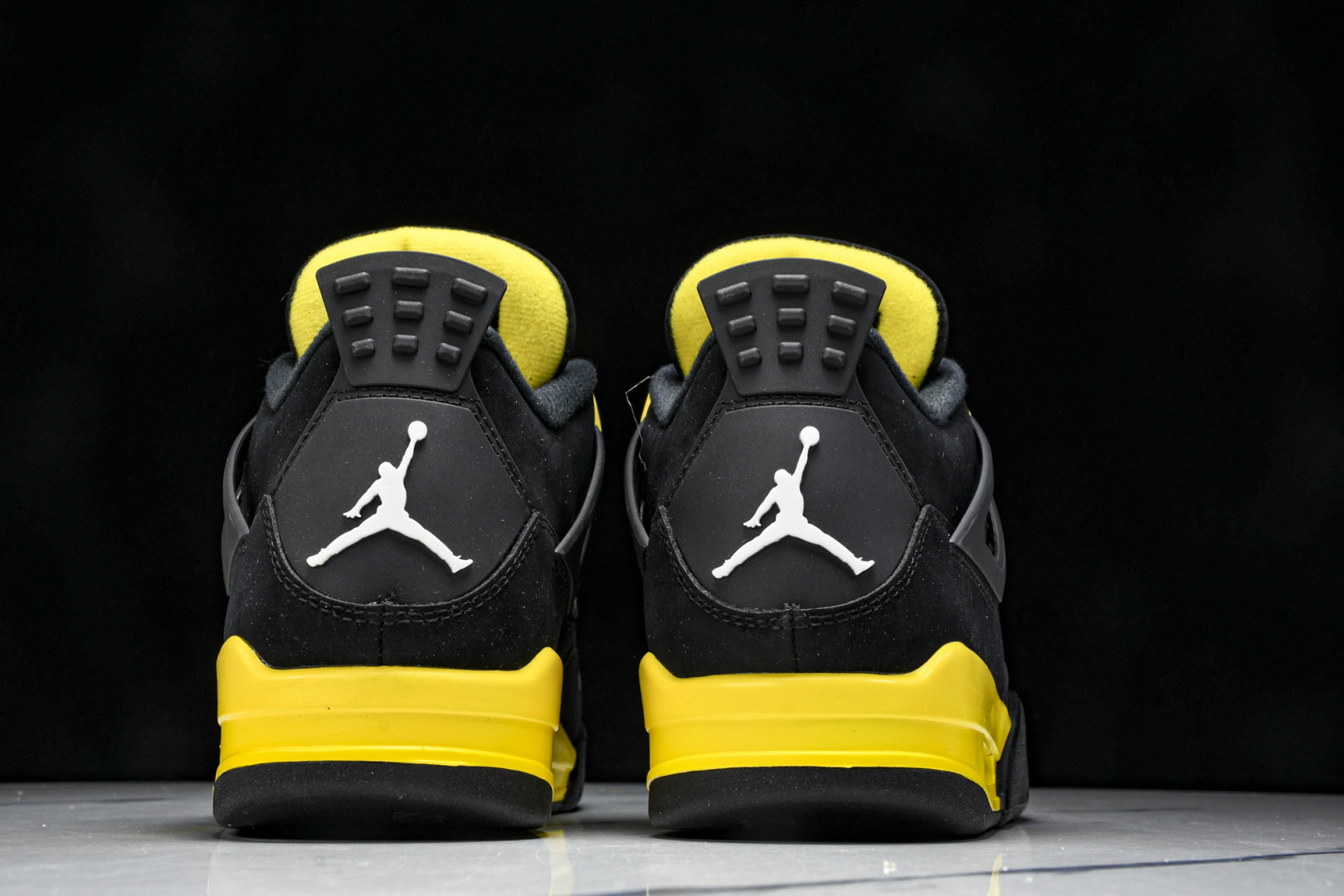  Air Jordan 4 Thunder AJ4 乔4雷公 复刻篮球鞋 DH6927-017 尺寸 4