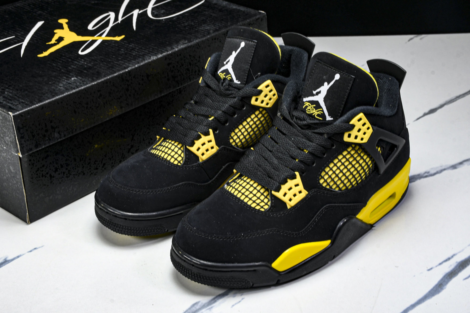 Air Jordan 4 Thunder AJ4 乔4雷公 复刻篮球鞋 DH6927-017 尺寸 4