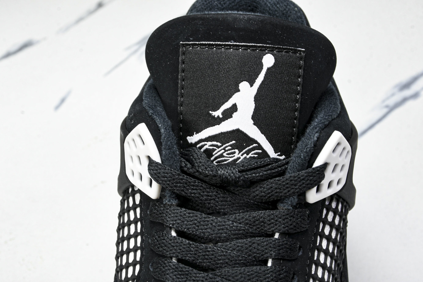  Air Jordan 4 Retro White Thunder AJ4 乔4白色雷霆 FQ8138-