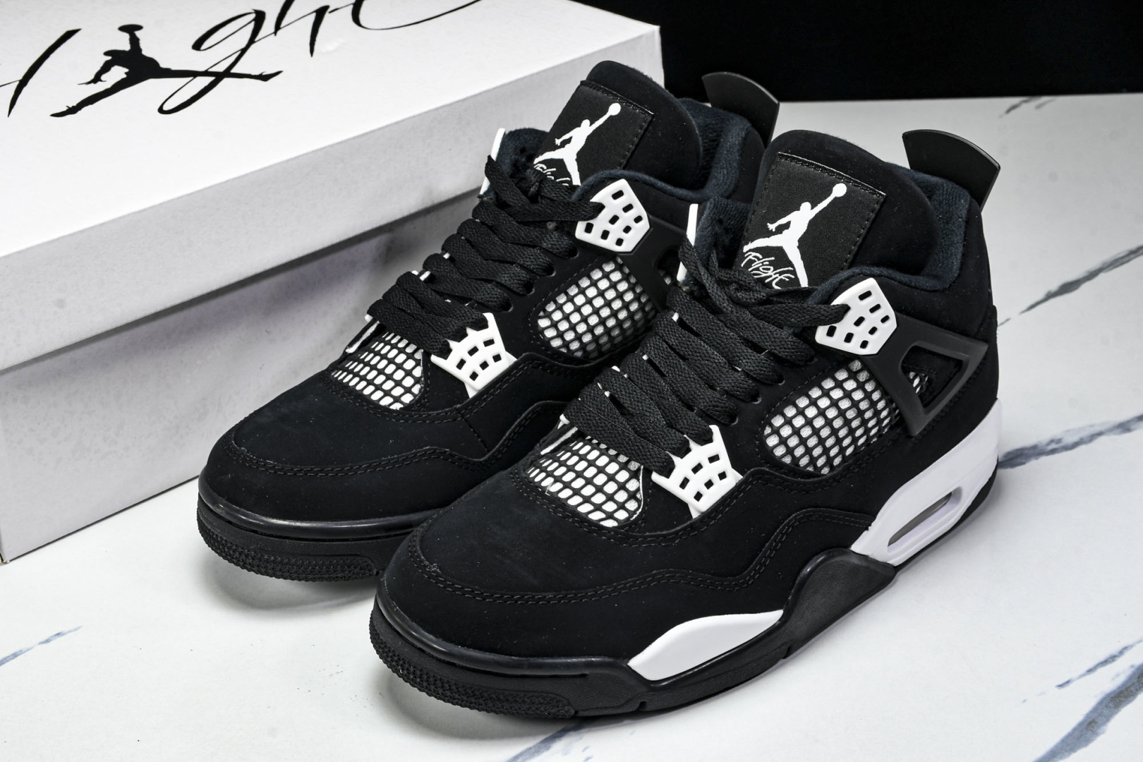  Air Jordan 4 Retro White Thunder AJ4 乔4白色雷霆 FQ8138-