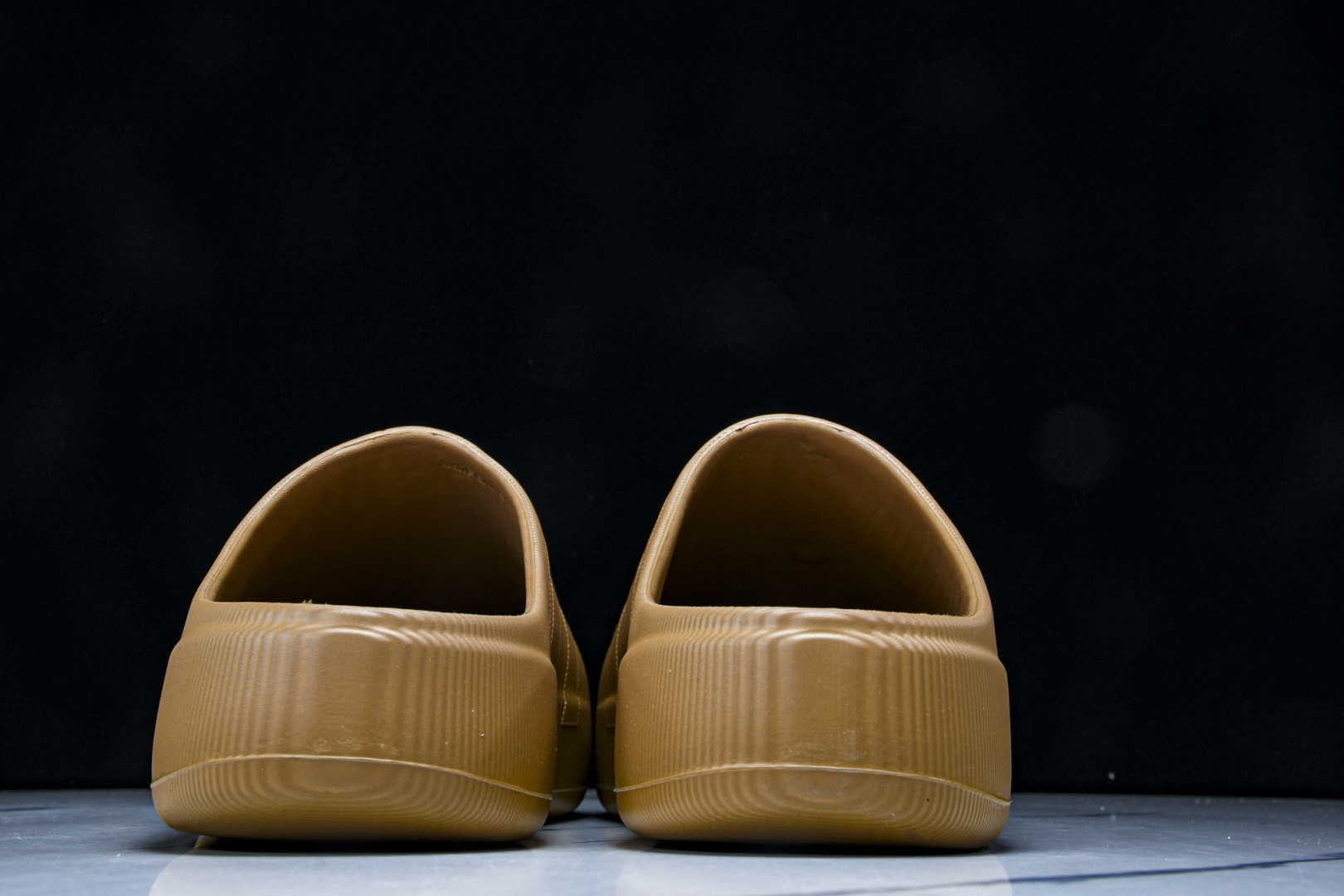  Adidas Originals AdiFOM Superstar Mule  阿迪今夏爆款包头鸭鸭拖