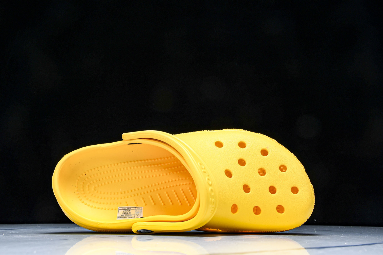  Crocs 卡骆驰 明星上脚同款 经夏季经典两用沙滩洞洞鞋 凉鞋拖鞋 尺码：M3（34-35）M4（3