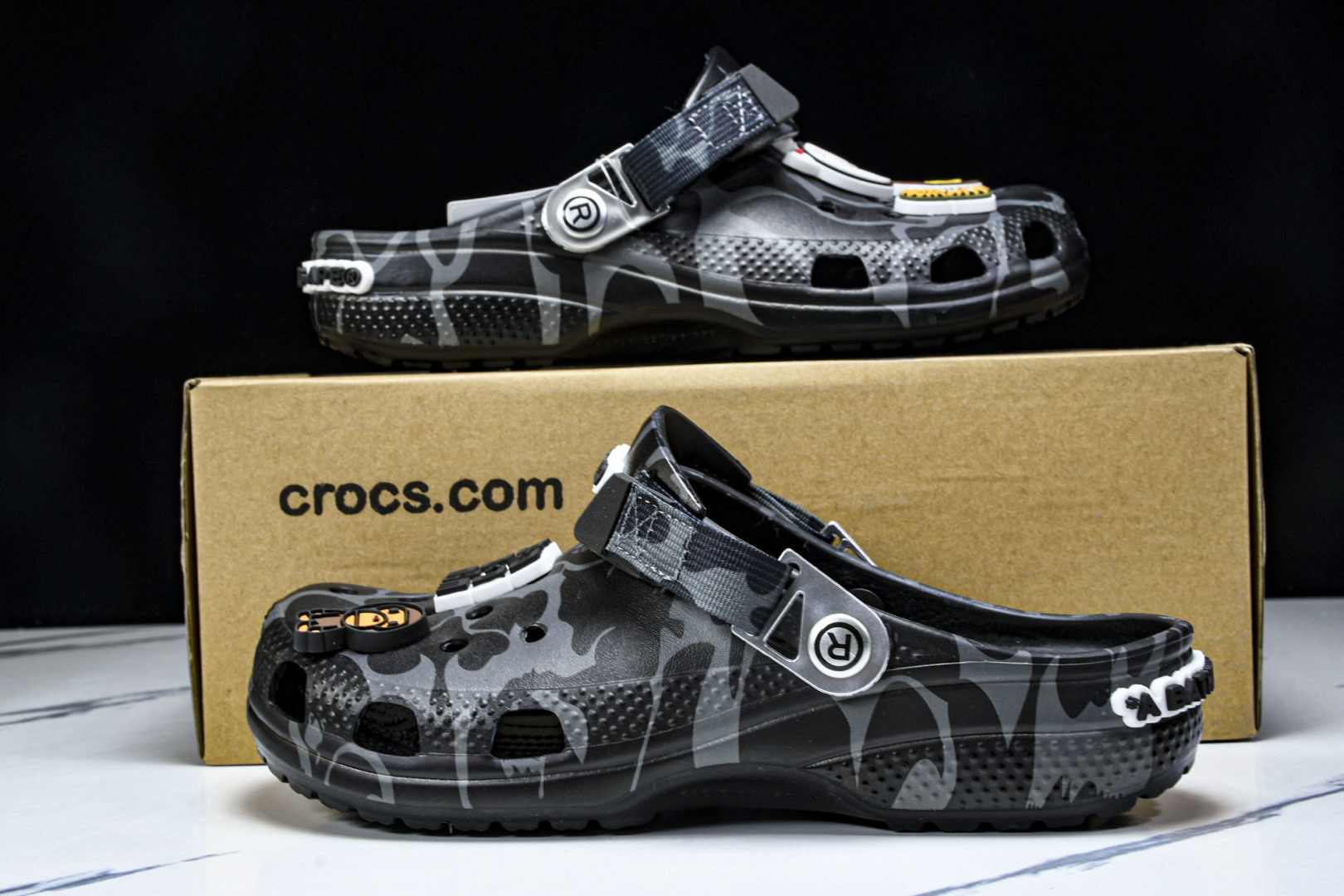  Bape x crocs classic clog卡骆驰 Classic clog 迷彩印花 舒适百搭
