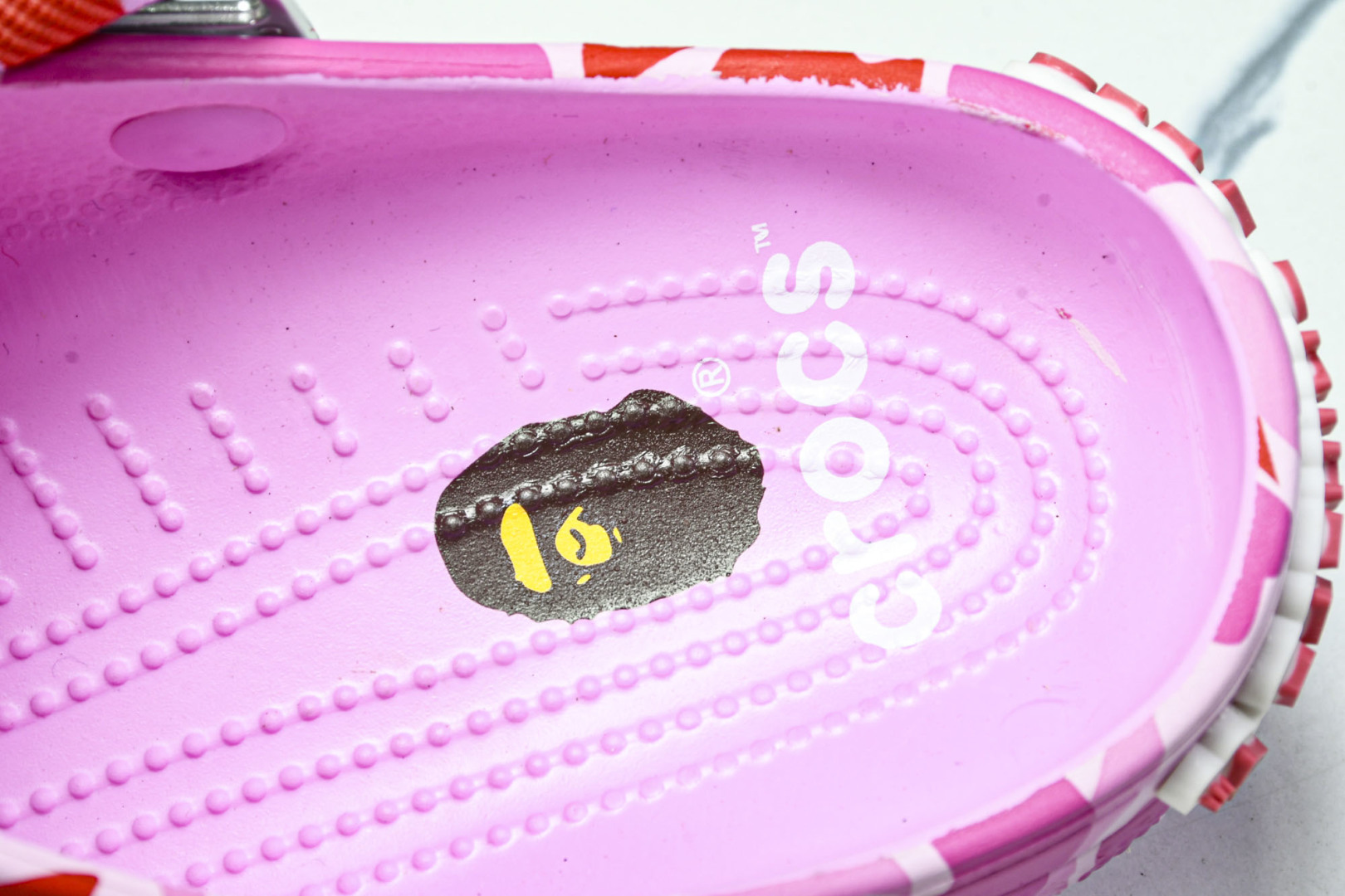  Bape x crocs classic clog卡骆驰 Classic clog 迷彩印花 舒适百搭