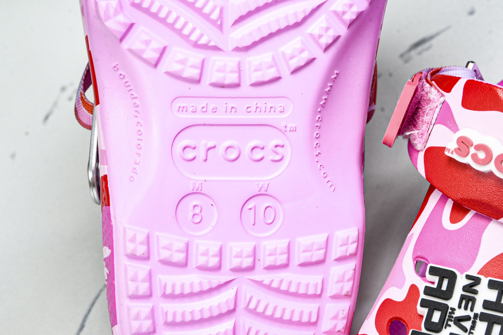  Bape x crocs classic clog卡骆驰 Classic clog 迷彩印花 舒适百搭