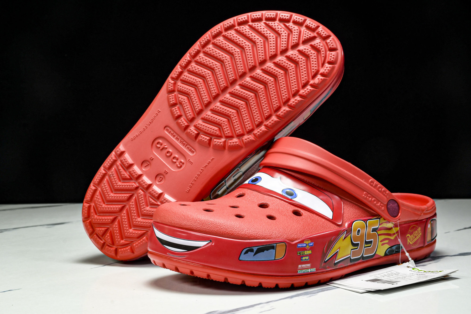  Cars x Crocs卡骆驰Classic clogLightning McQueen休闲舒适洞洞鞋