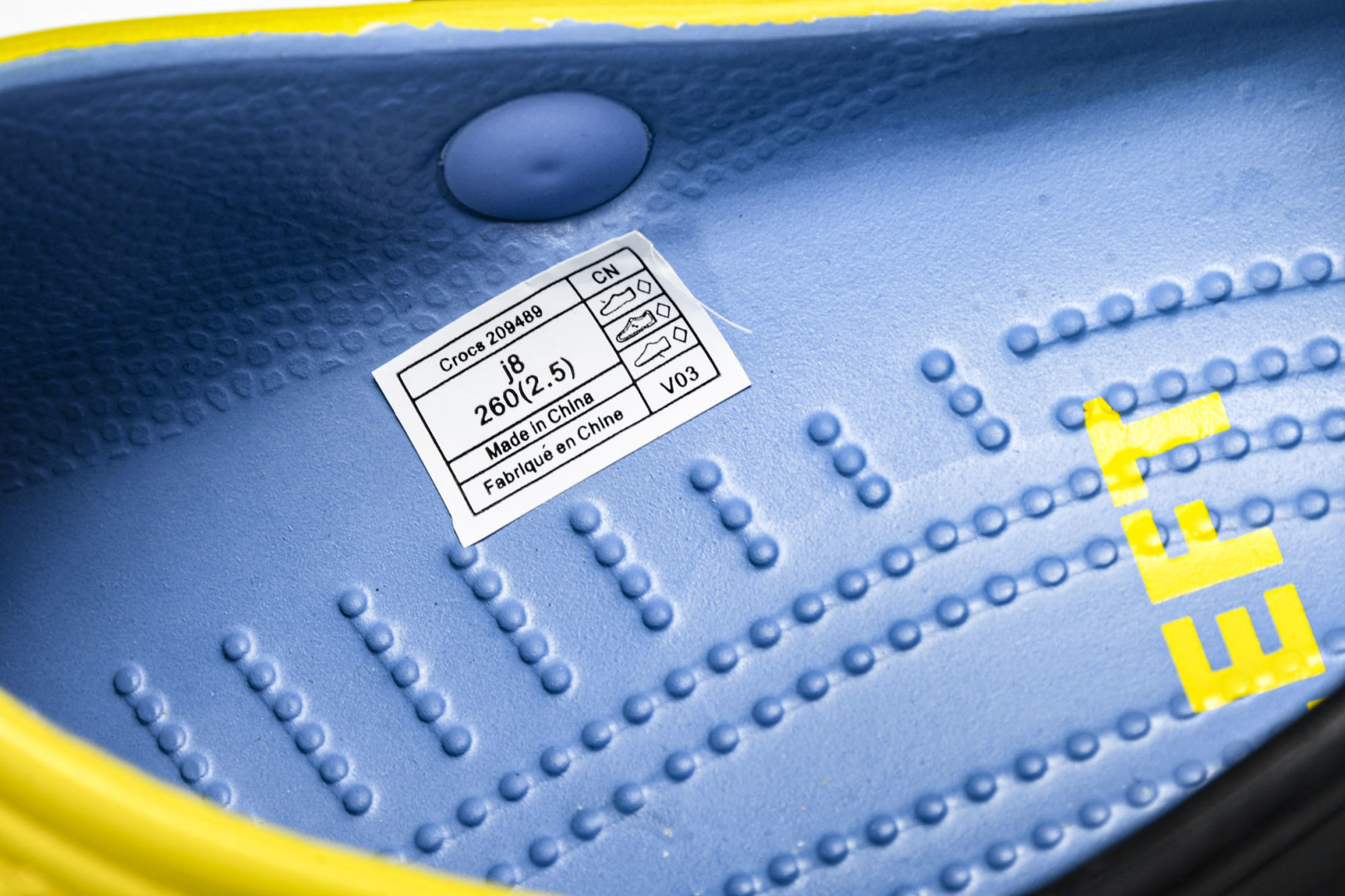  Crocs卡骆驰 小黄人限定合作系列EVA 经典一脚蹬包头洞洞鞋 蓝黄色 -001 尺码：M4（36-