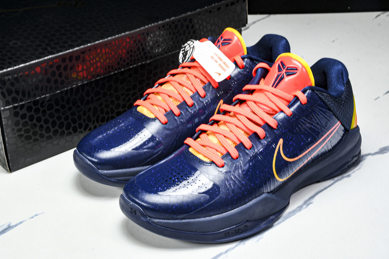  Caitlin Clark x Nike Kobe 5 Protro Indiana Fever 科比