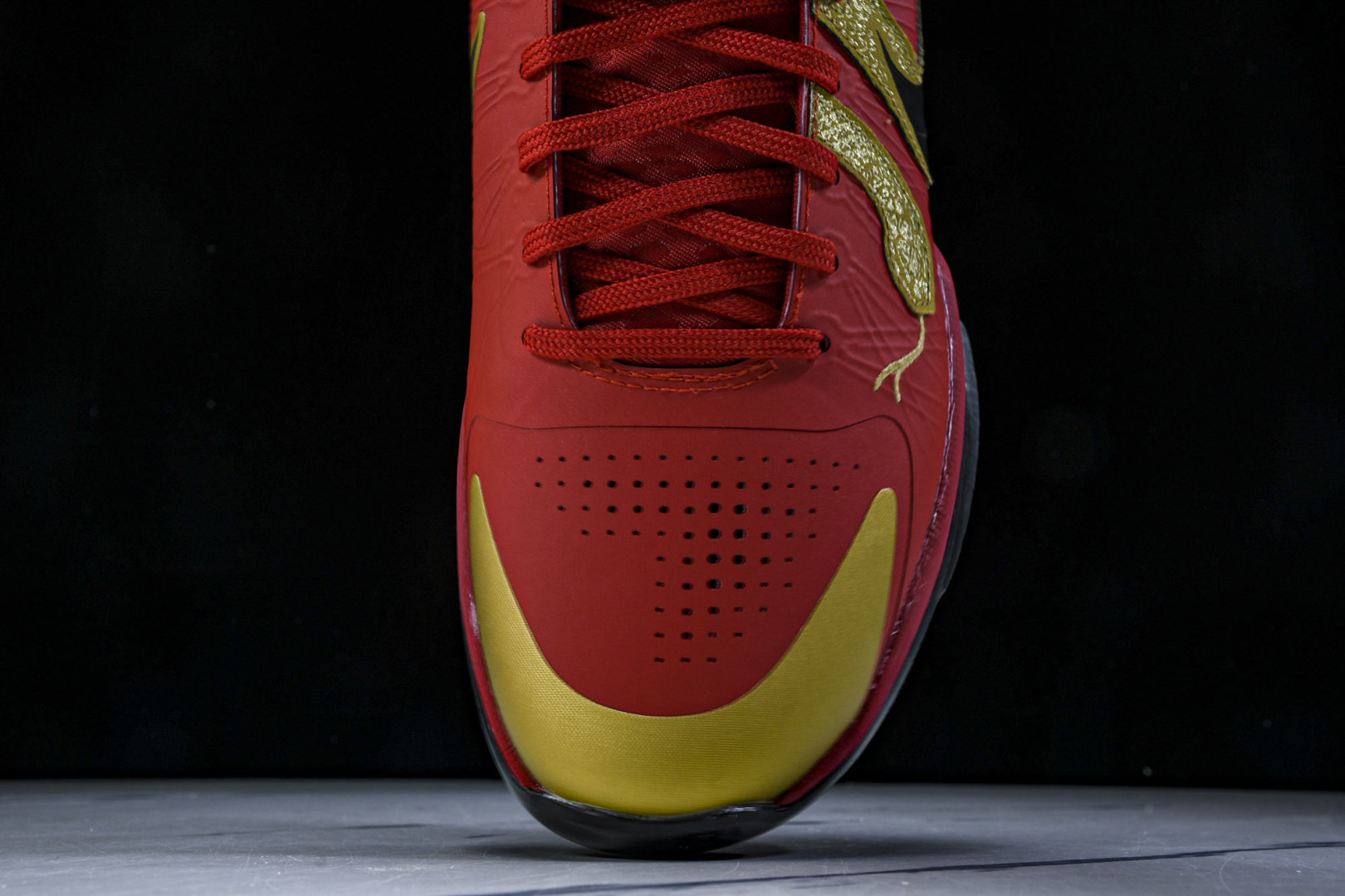  Nk Zoom Kobe V Protro 科比5 蛇年限定 复刻低帮实战篮球鞋 HF5182-600