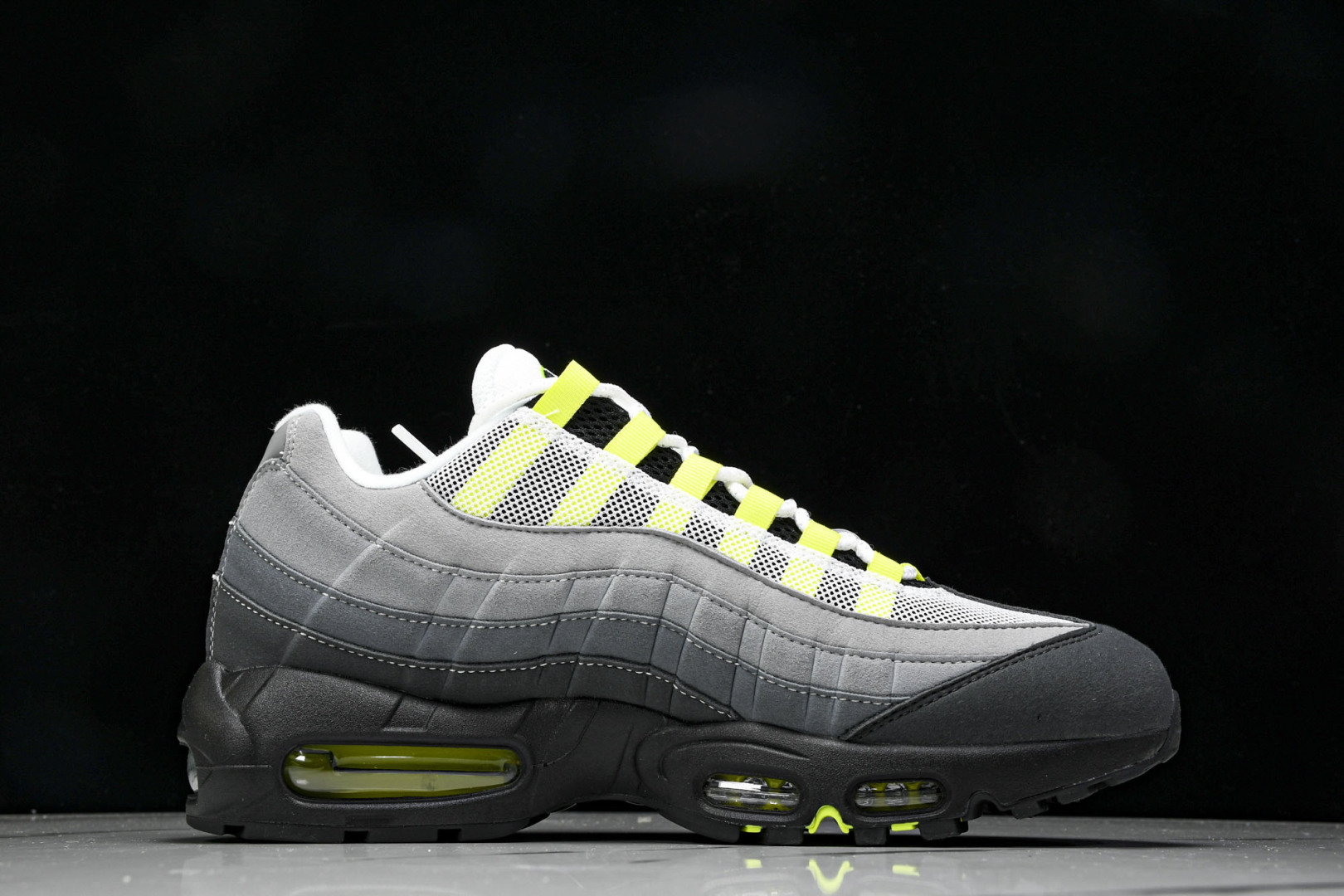  Denham x Nike Air Max 95 黑白绿牛仔 跑步鞋 DD9519-001 尺寸 40