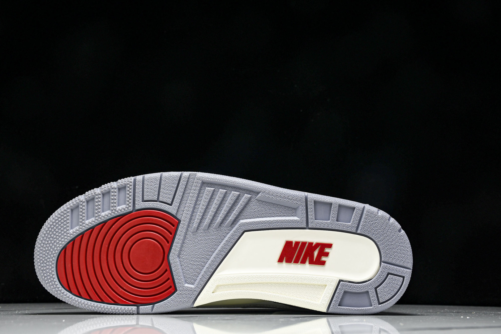  Air Jordan 3“White Cement Teimagined”白水泥 1988版复刻做旧 