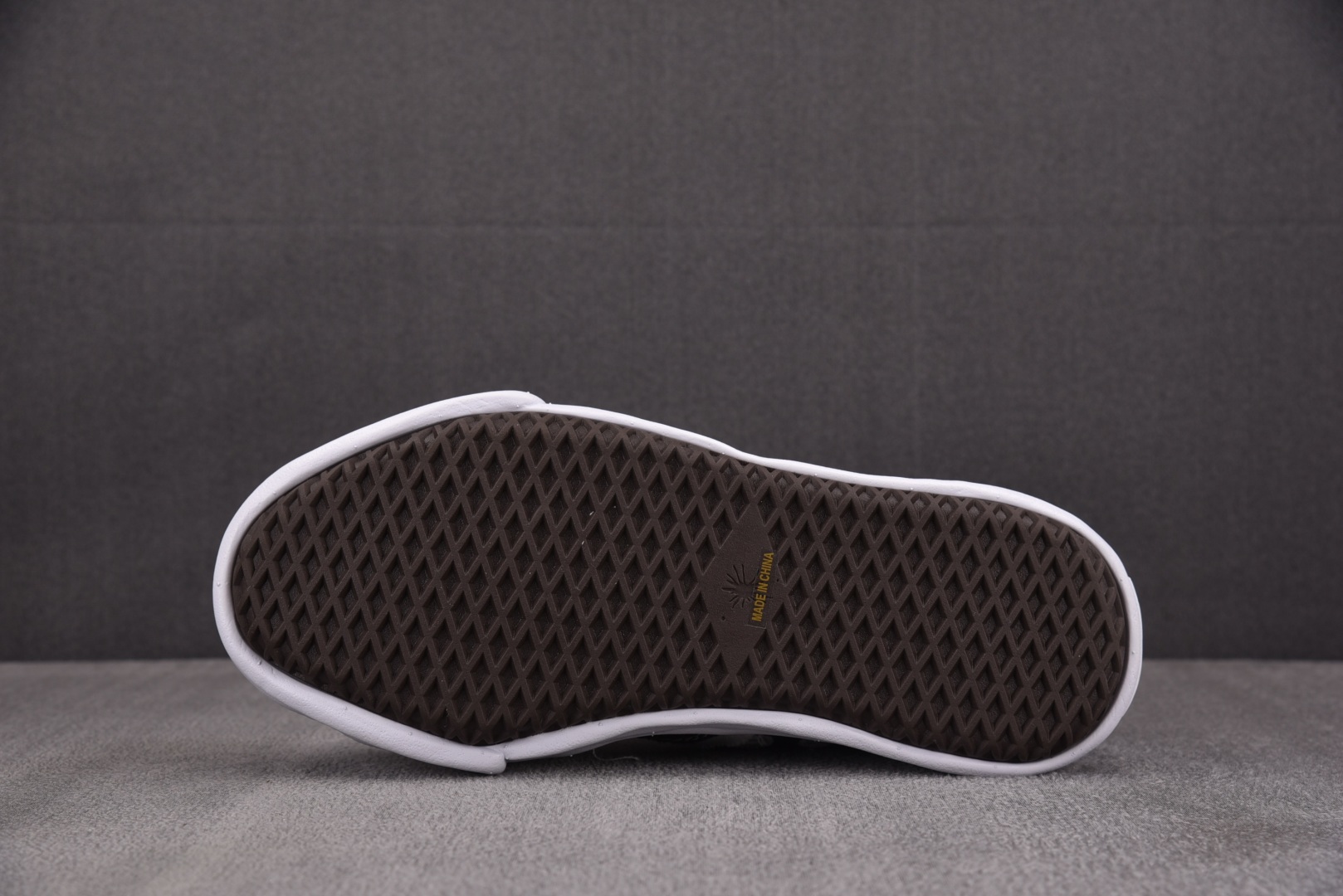 MMY 尺码36-45

纯原版出品-MIHARA YASUHIRO Peterson OG Sole 