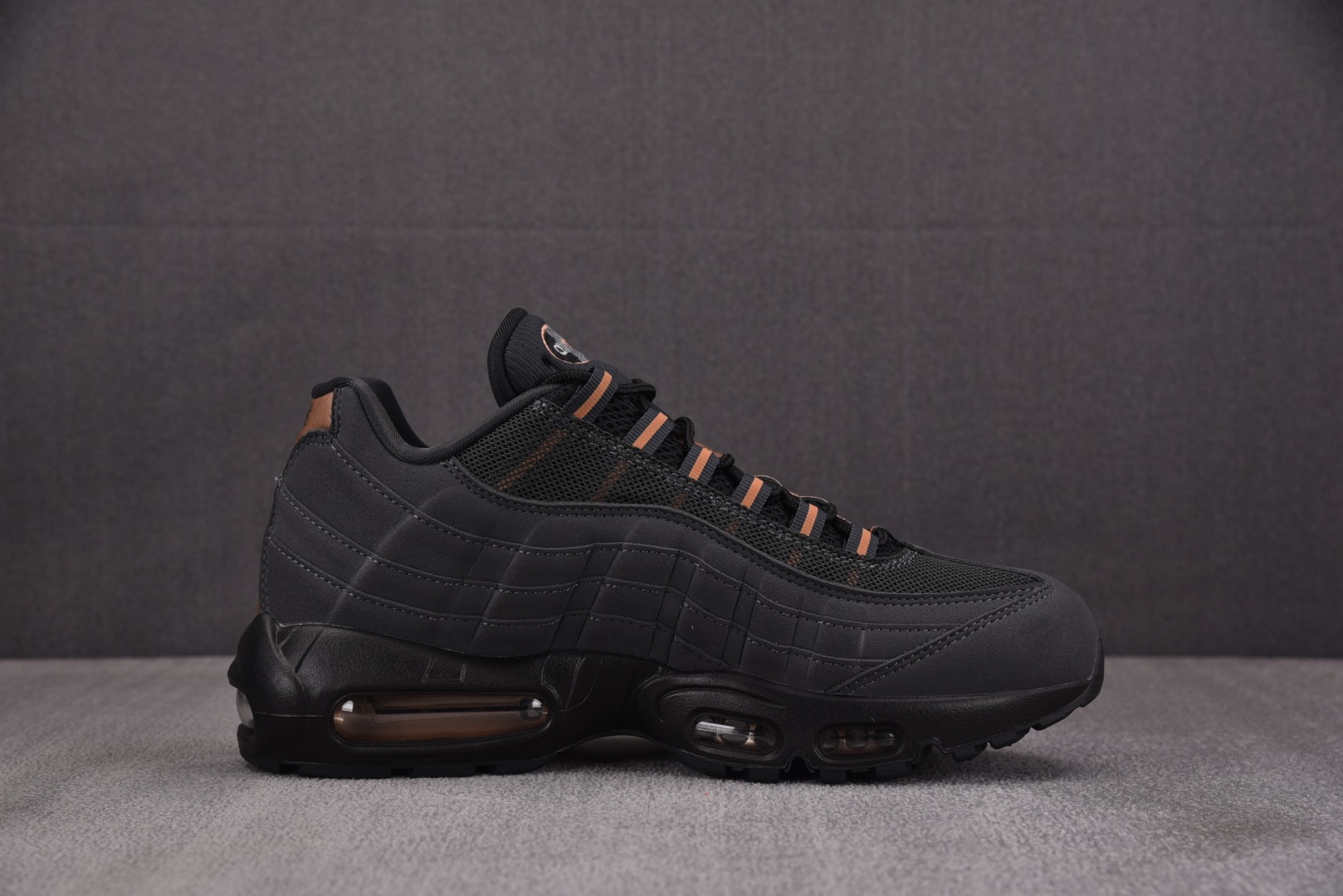  Nike Air Max 95 复古减震气垫跑鞋 HQ6457-001 尺寸 40 40.5 41 4
