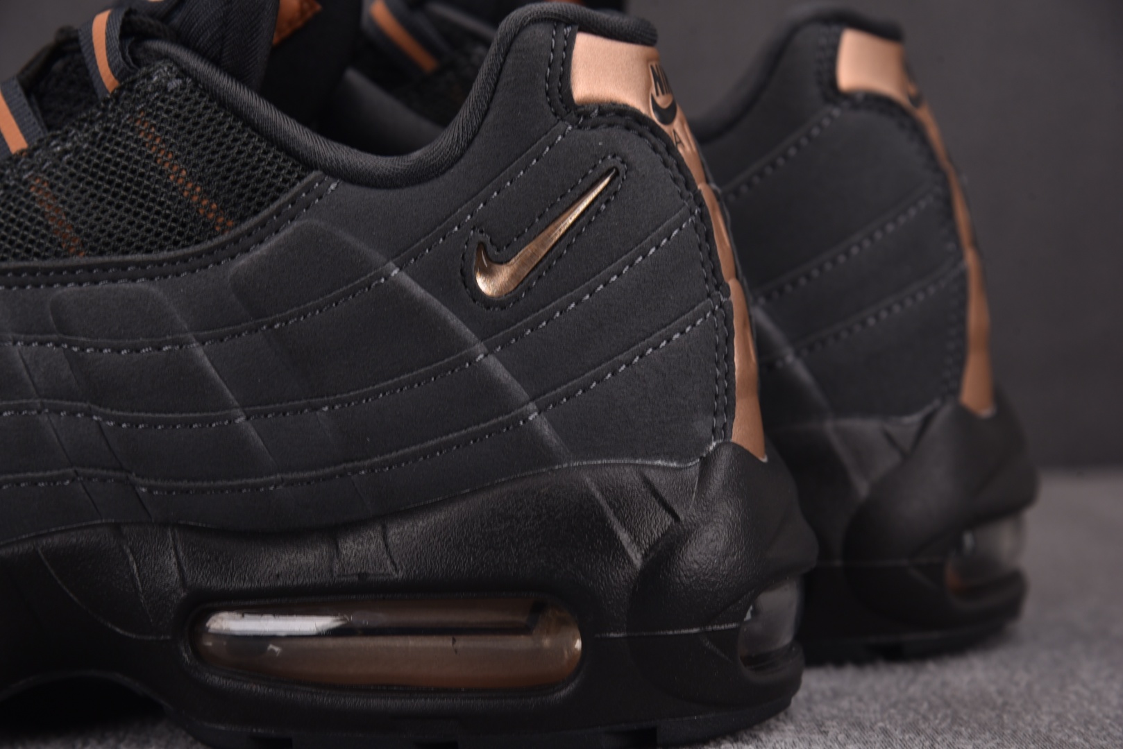  Nike Air Max 95 复古减震气垫跑鞋 HQ6457-001 尺寸 40 40.5 41 4