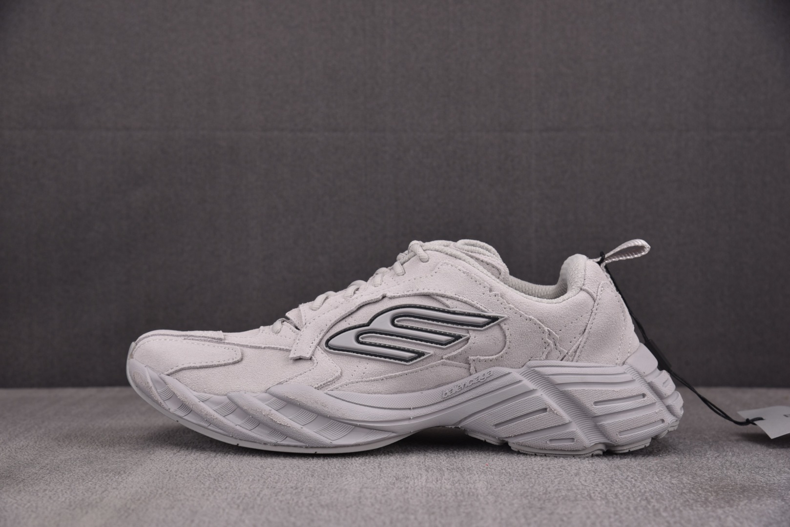 巴黎 尺码36-45

纯原版出品-Balenciaga Monday Light Grey 浅灰 YZ