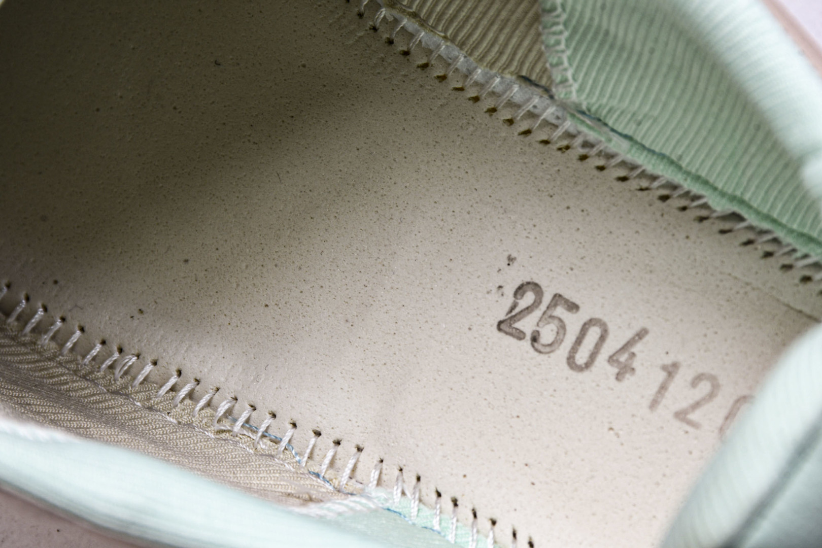  Lululemon Cityverse 露露乐蒙 低帮运动休闲板鞋 LW9FFIS 01-25 尺码 