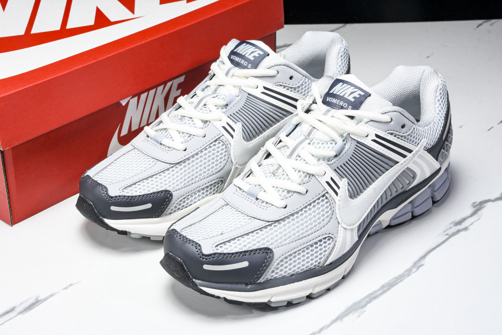  Nk Zoom Vomero 5 SP 佛莫罗5代系列经典复古休闲运动慢跑鞋 FD9919-001 尺