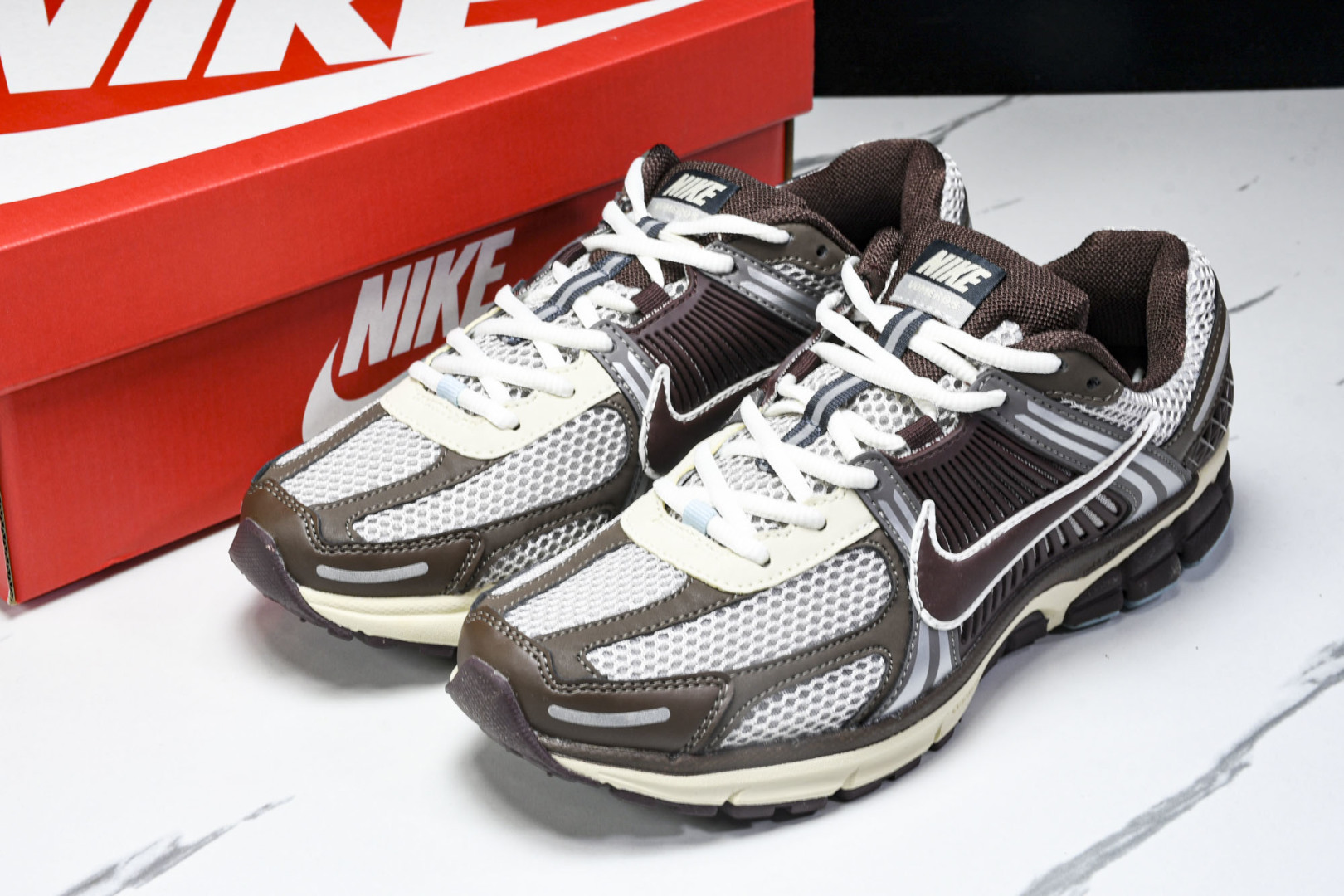  Nk Zoom Vomero 5 SP 佛莫罗5代系列经典复古休闲运动慢跑鞋 FD9920-022 尺