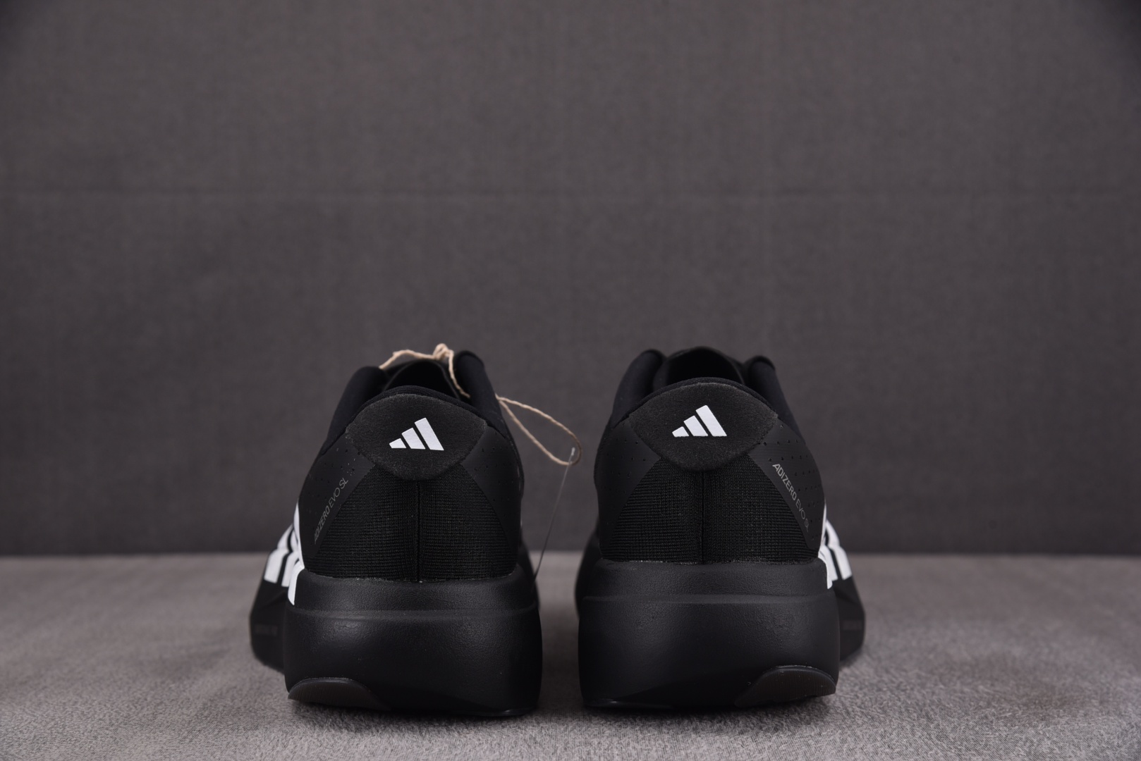  AD Adizero EVO SL Black White 黑白 J 尺寸36 36.5 37 38 